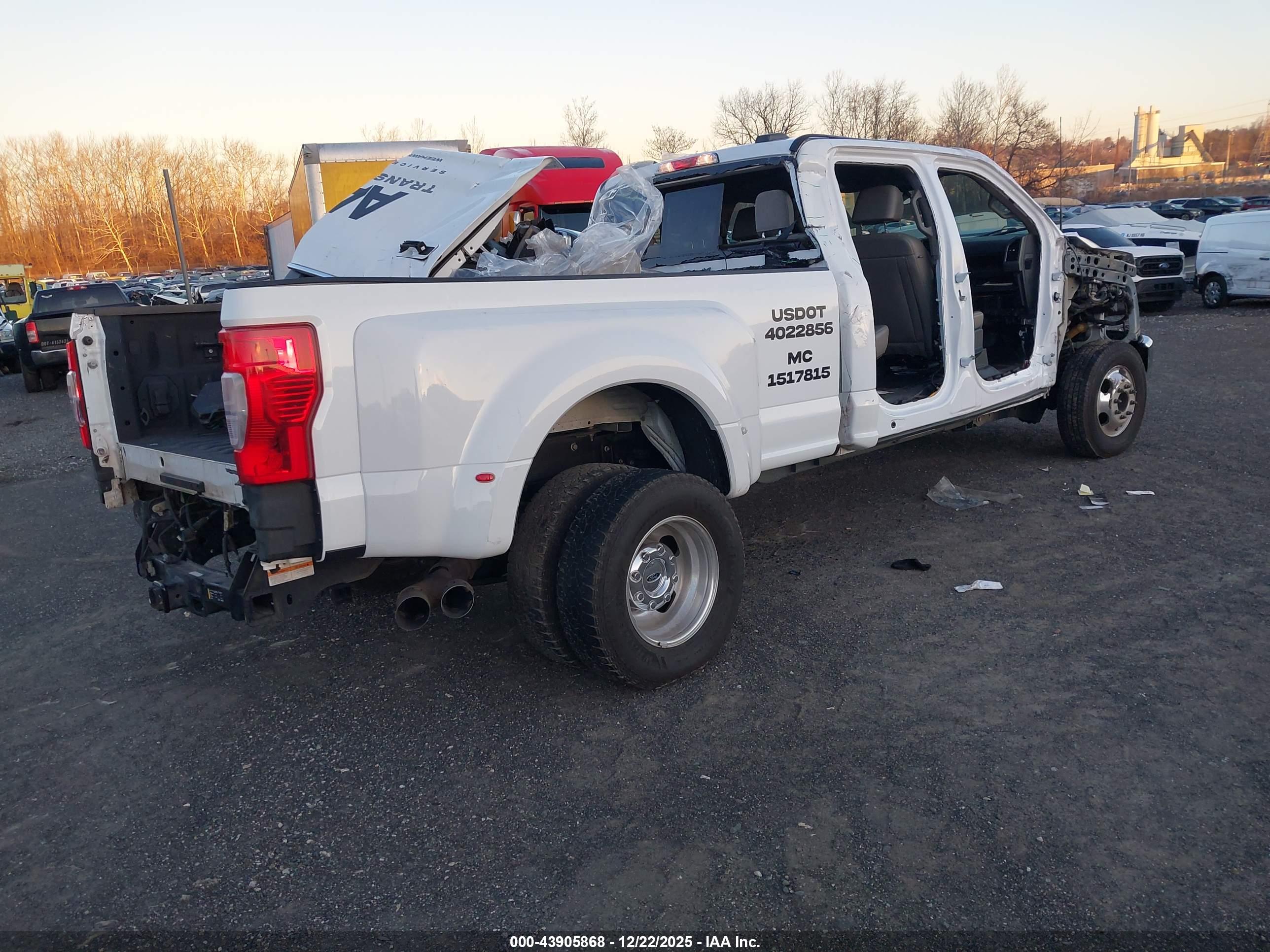 FORD F-350 image 4
