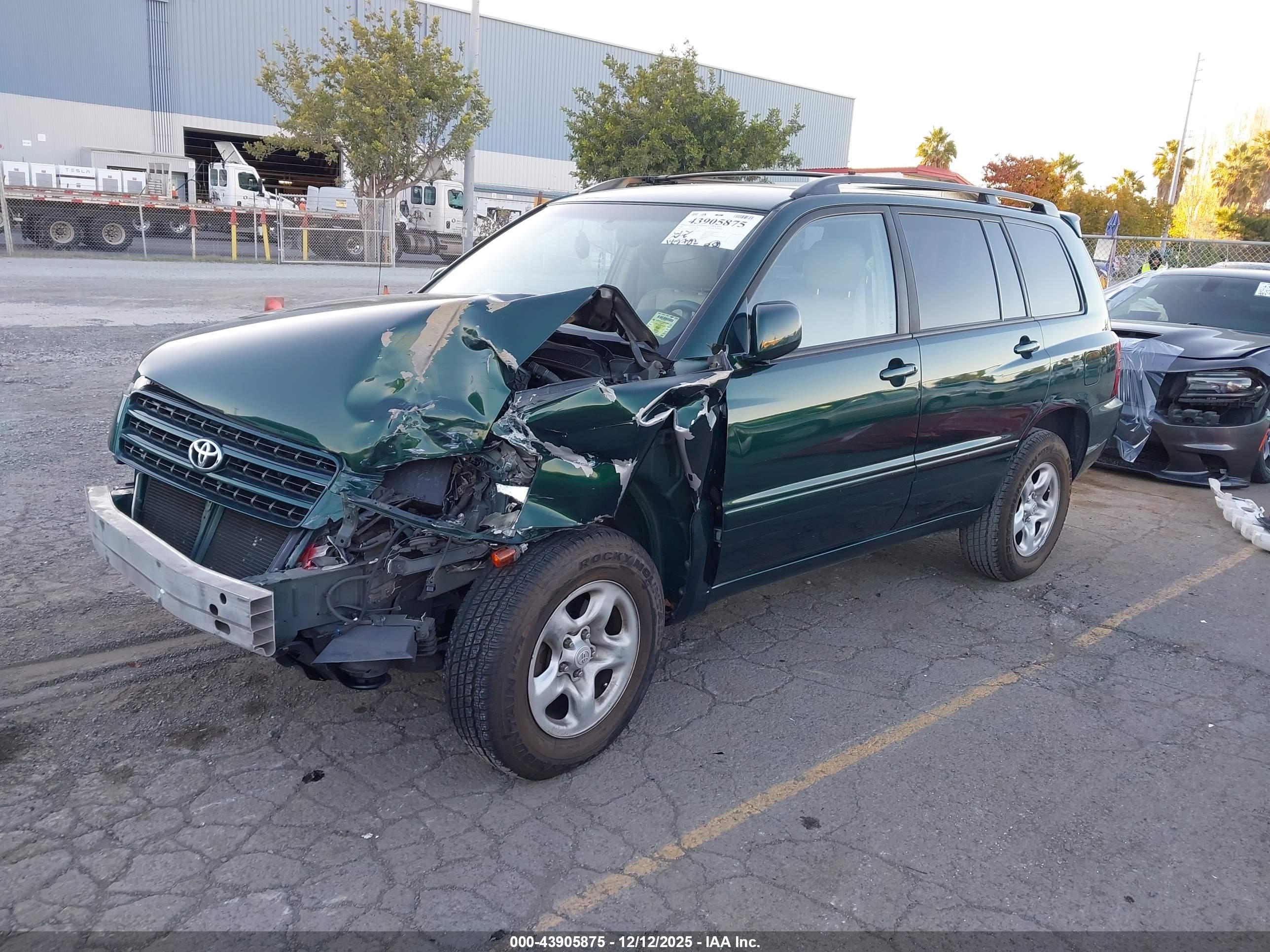 TOYOTA HIGHLANDER image 2