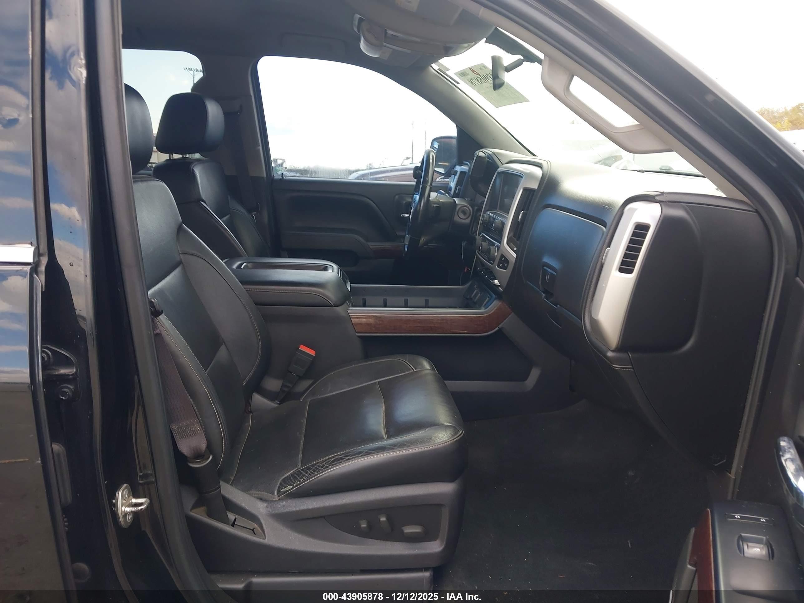GMC SIERRA image 5
