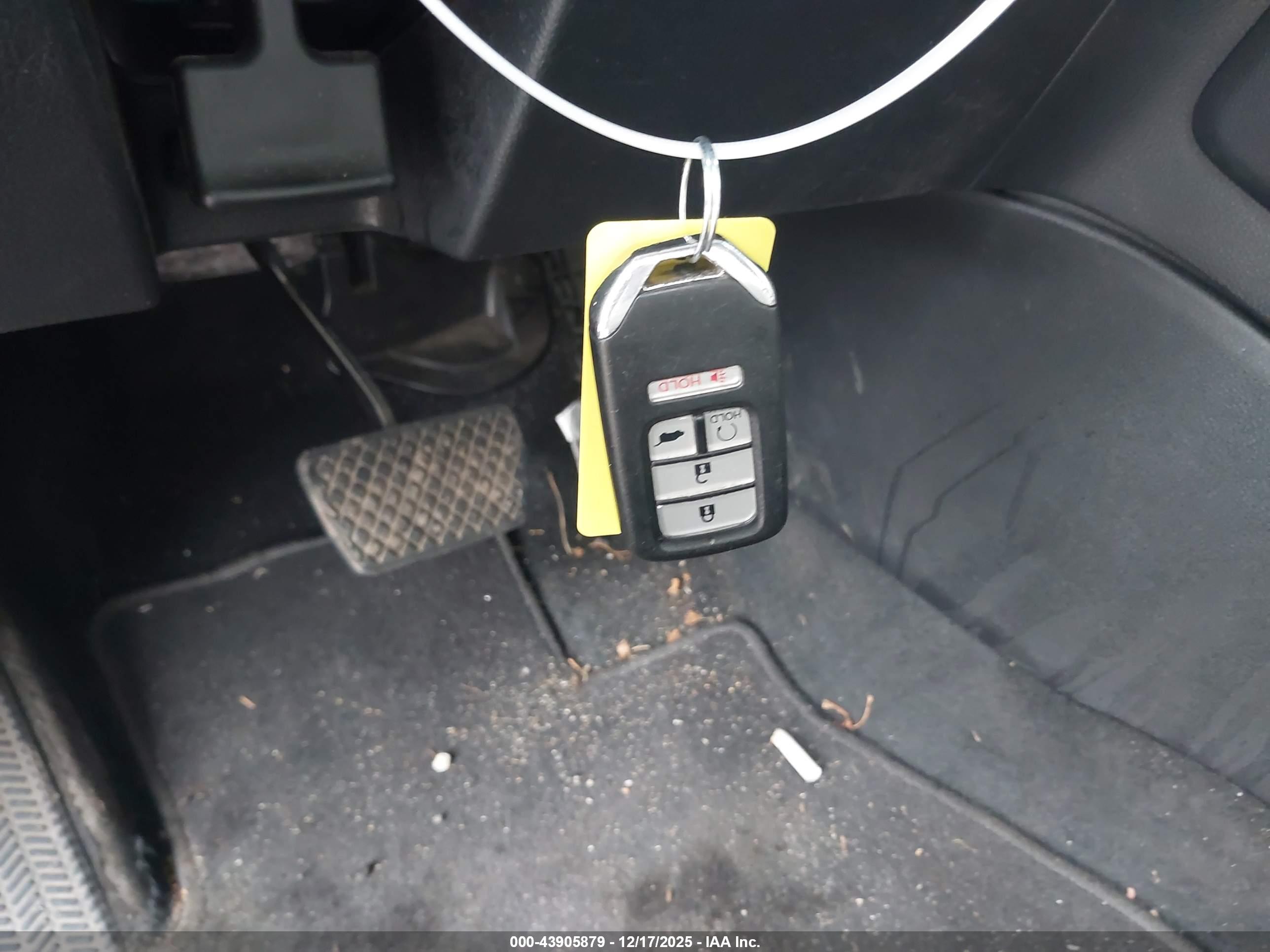 HONDA CR-V image 11