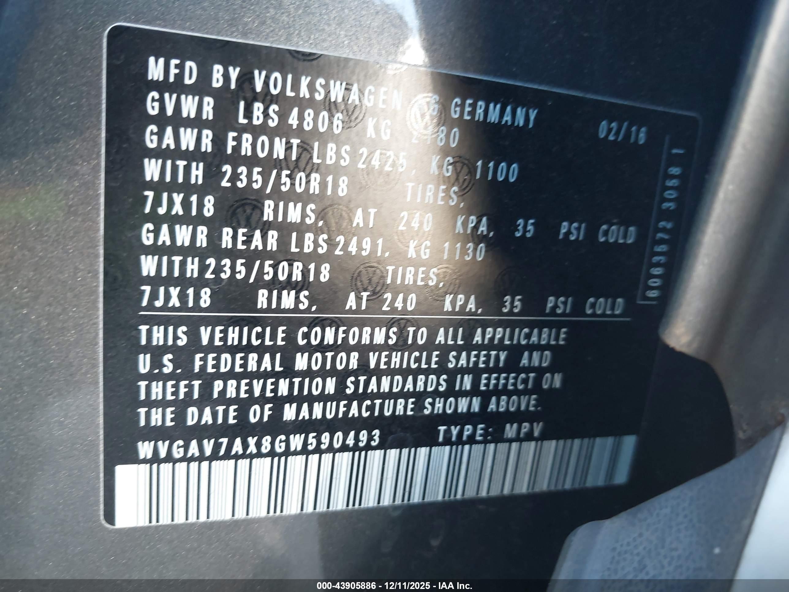 VOLKSWAGEN TIGUAN image 9