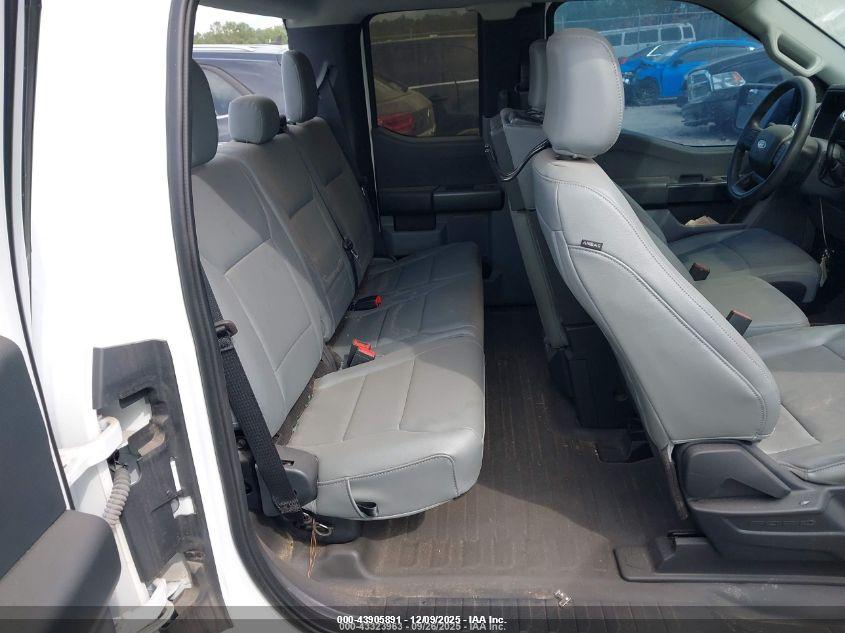 FORD F-150 image 8