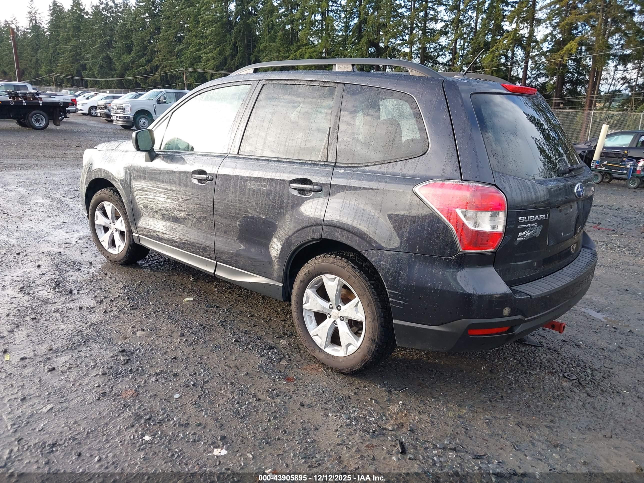 SUBARU FORESTER image 3