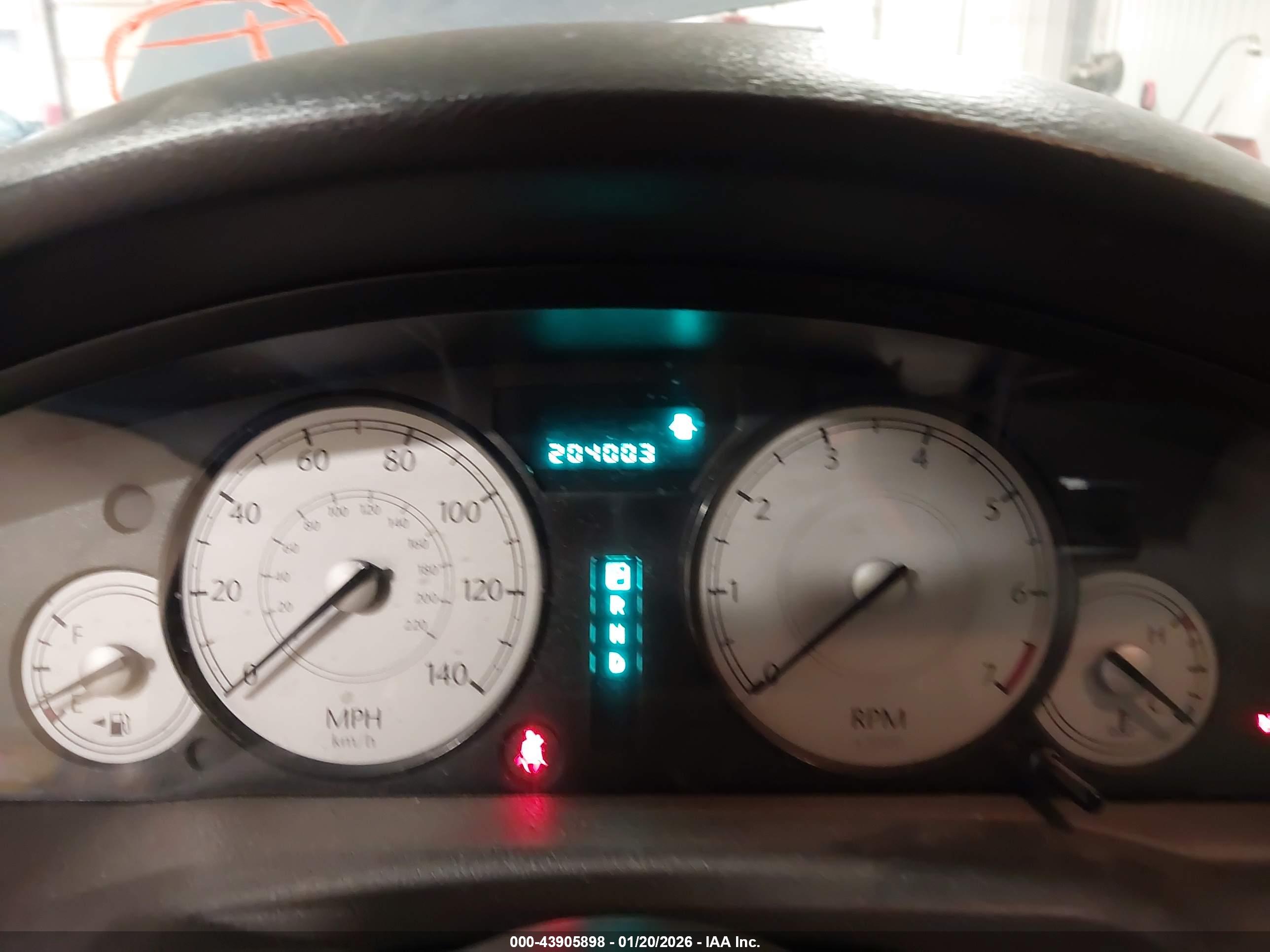 CHRYSLER 300 image 7