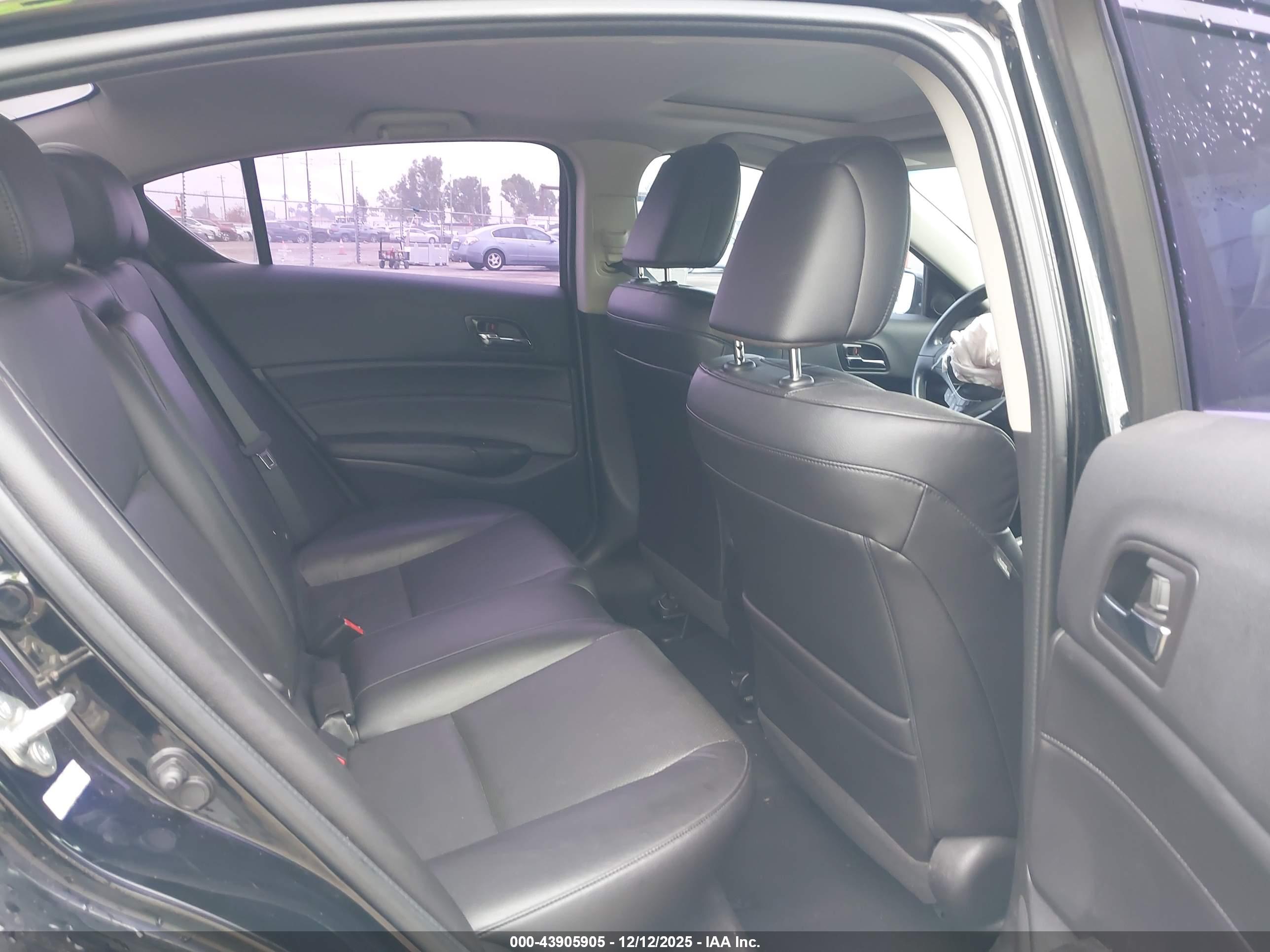 ACURA ILX image 8