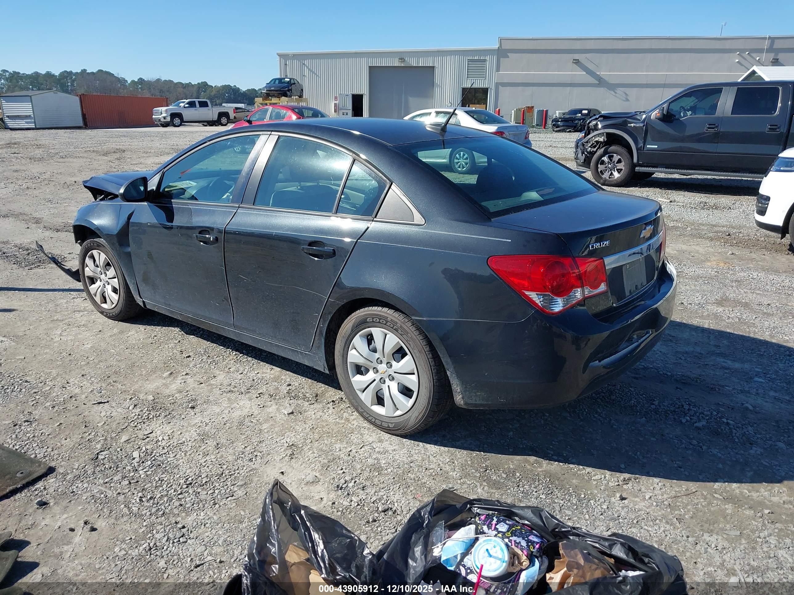 CHEVROLET CRUZE image 3