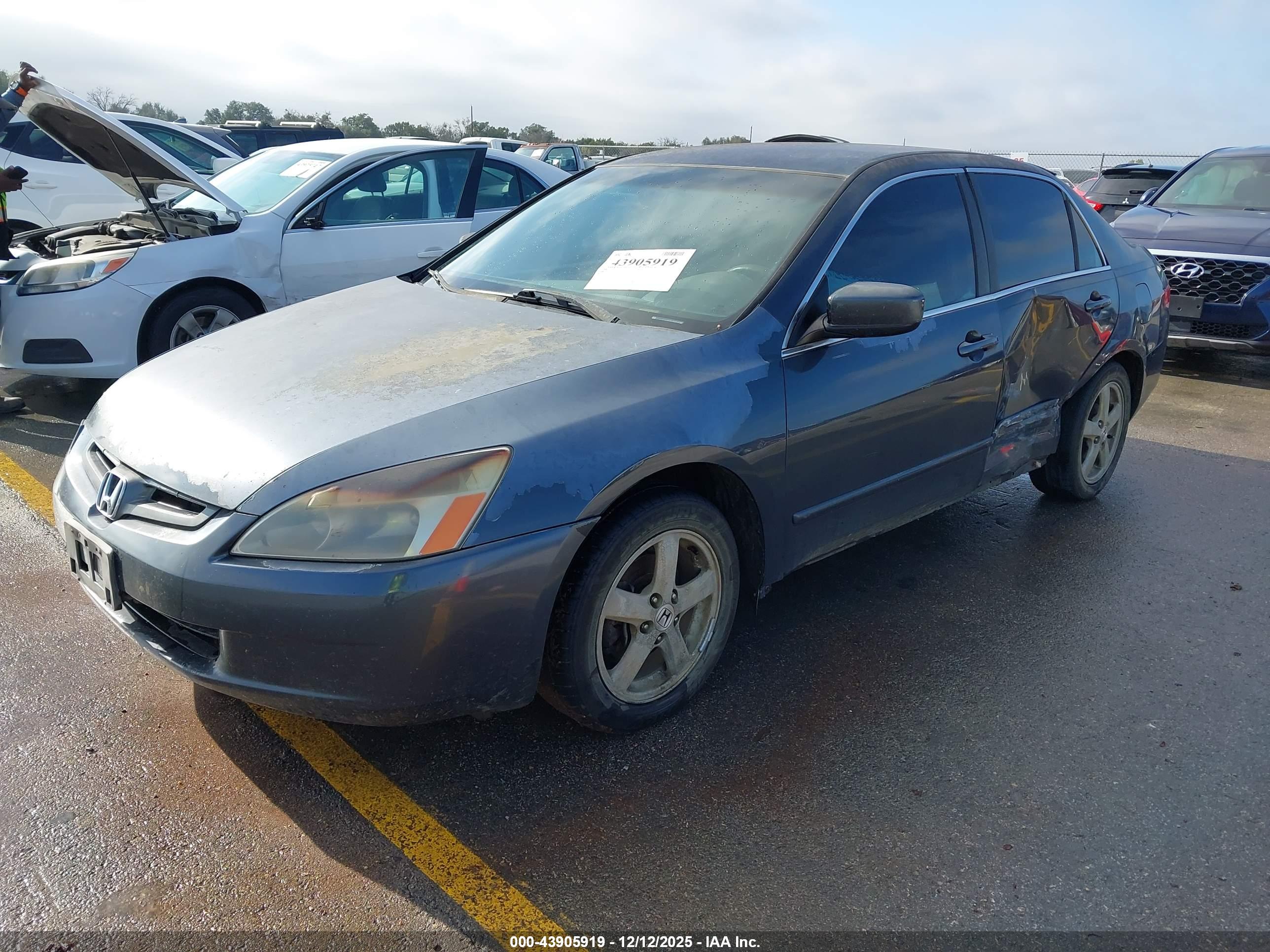 HONDA ACCORD image 2