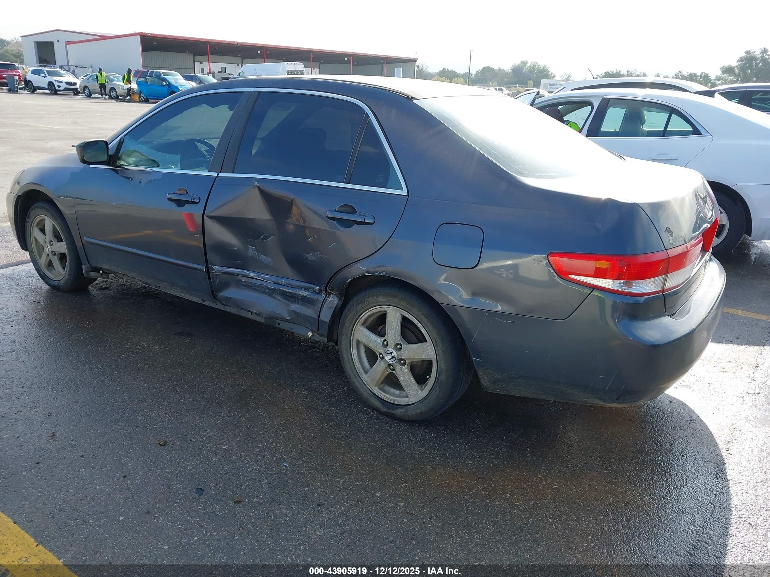 HONDA ACCORD image 3