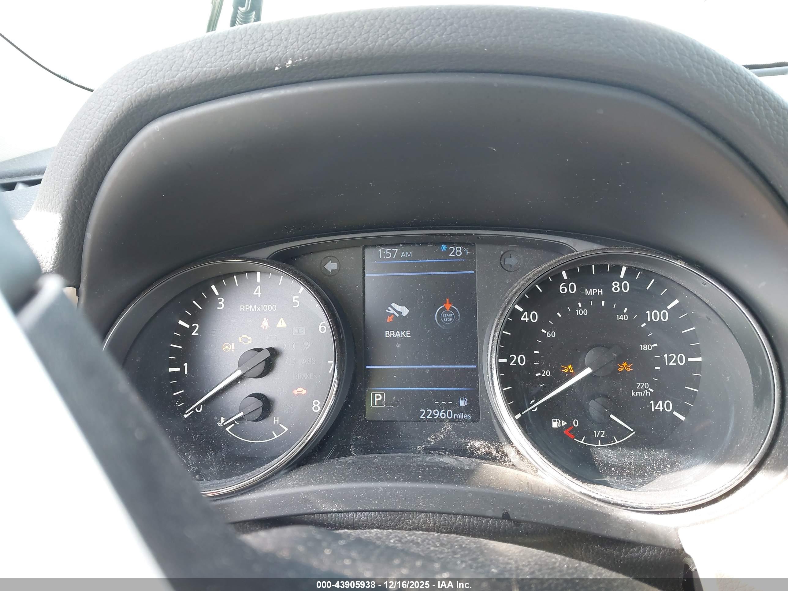 NISSAN ROGUE image 7