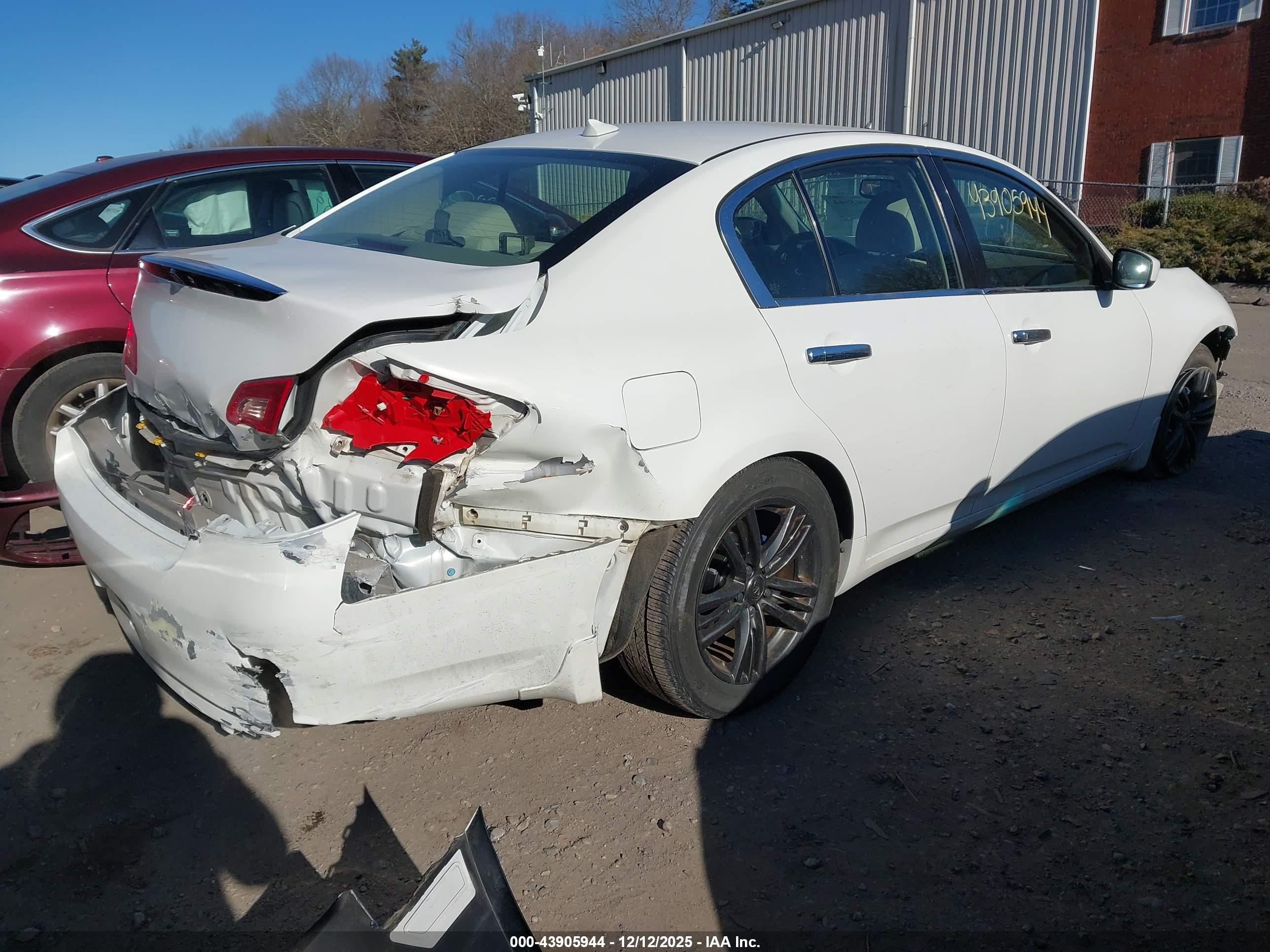 INFINITI Q40 image 4