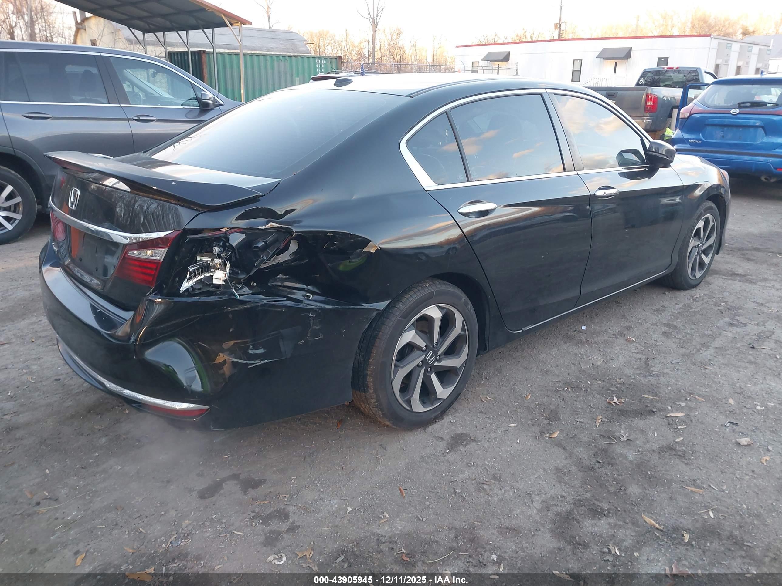 HONDA ACCORD image 4