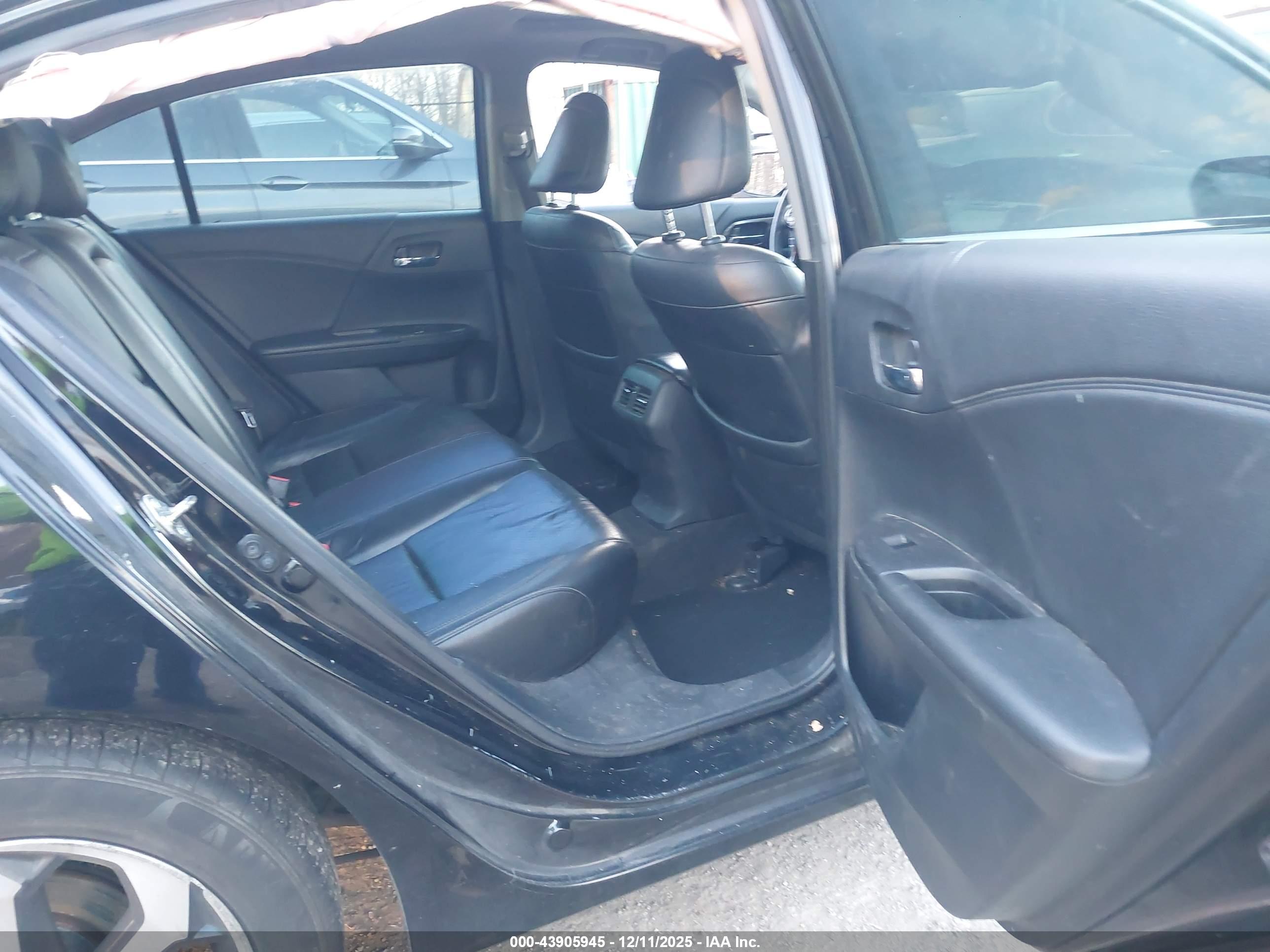 HONDA ACCORD image 8