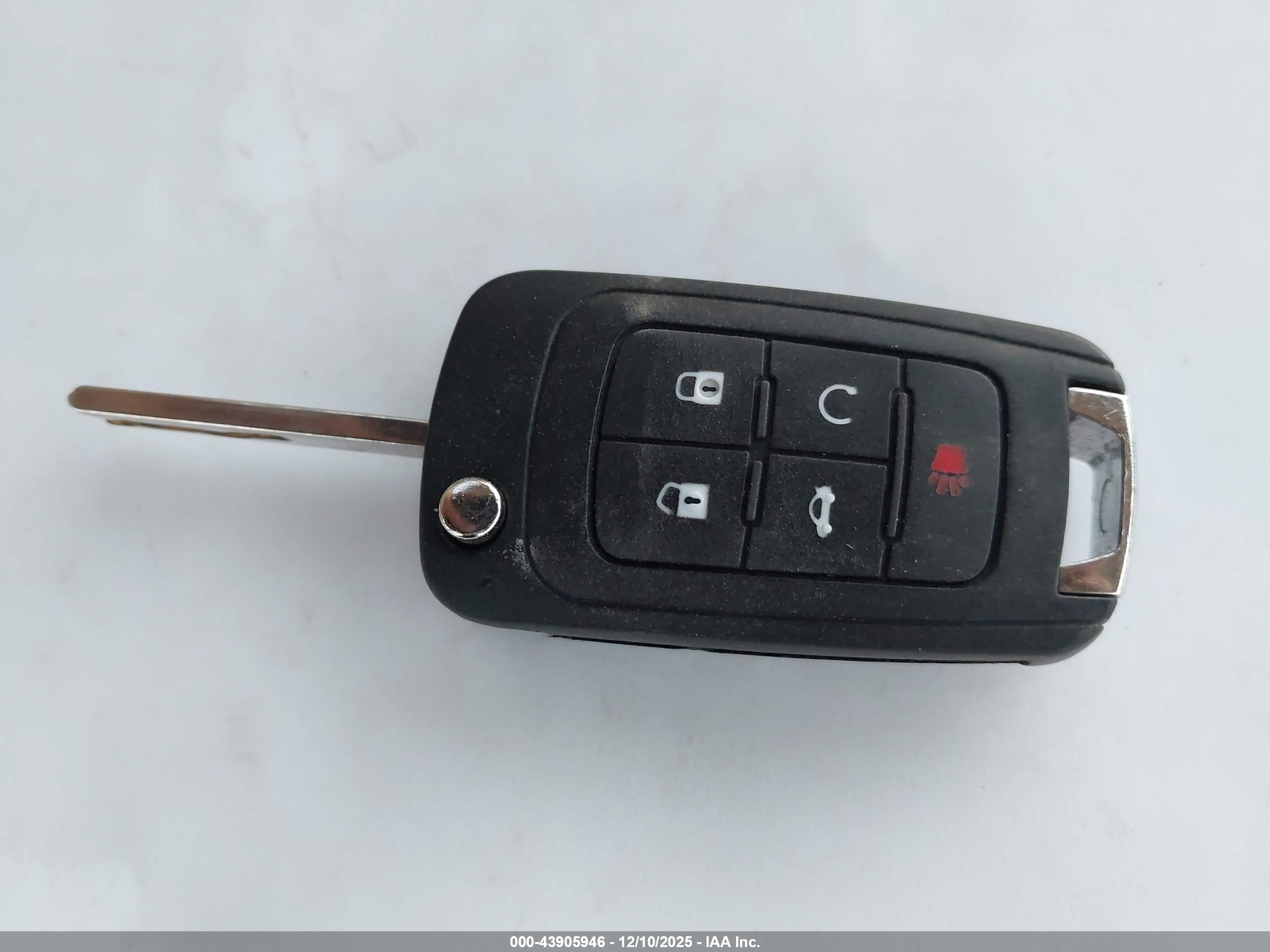 GMC TERRAIN image 11