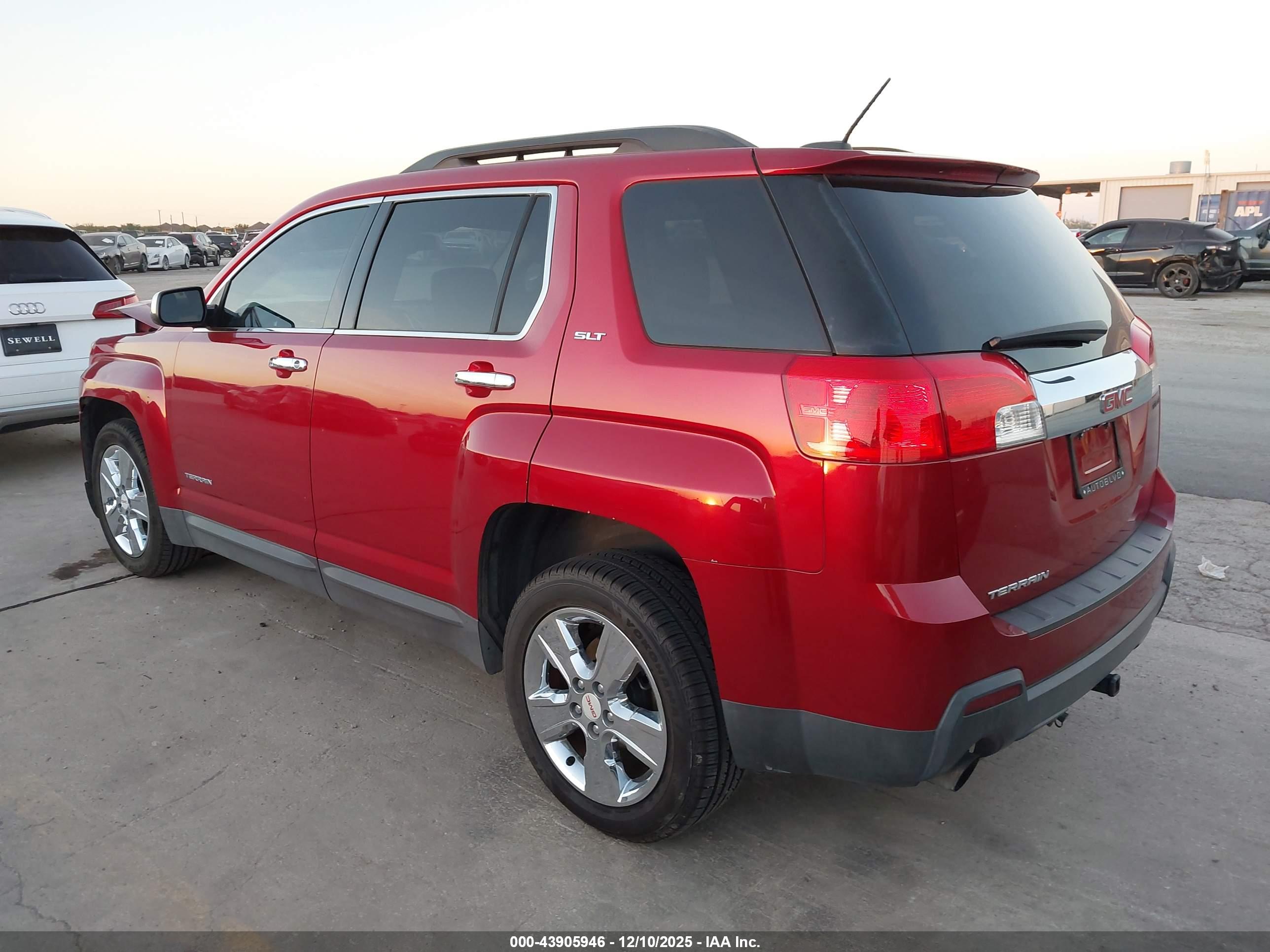 GMC TERRAIN image 3