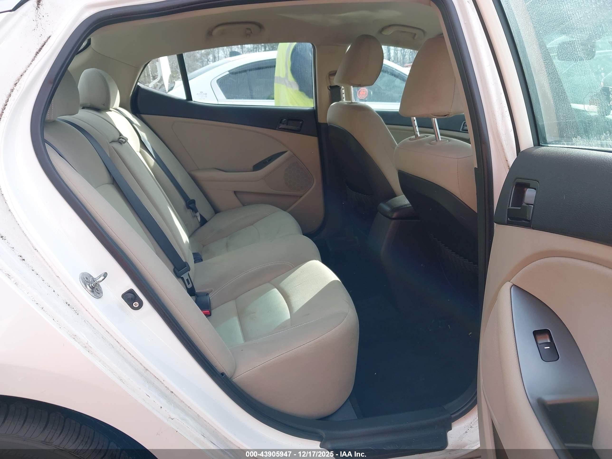 KIA OPTIMA image 8