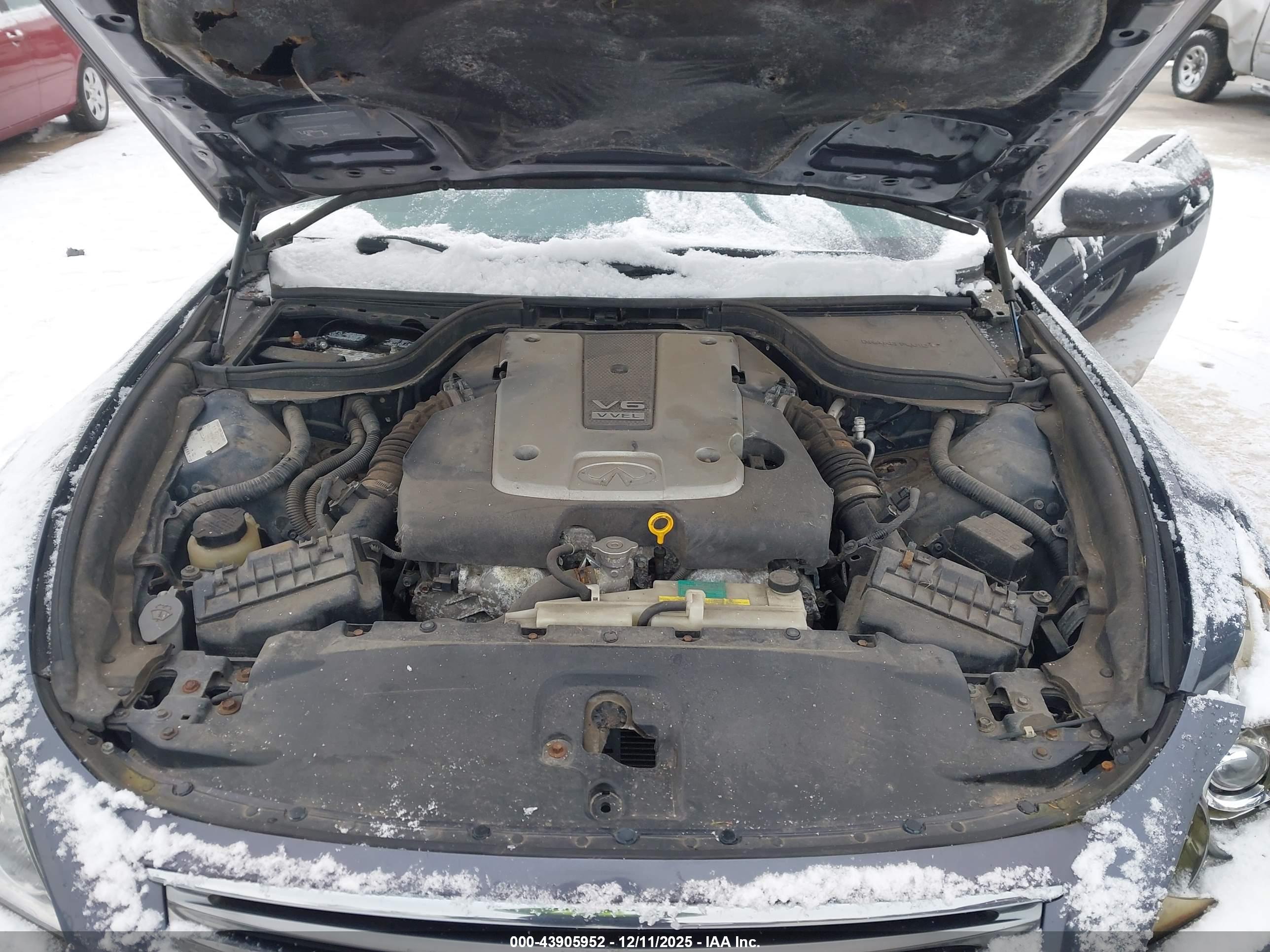 INFINITI G37 image 10
