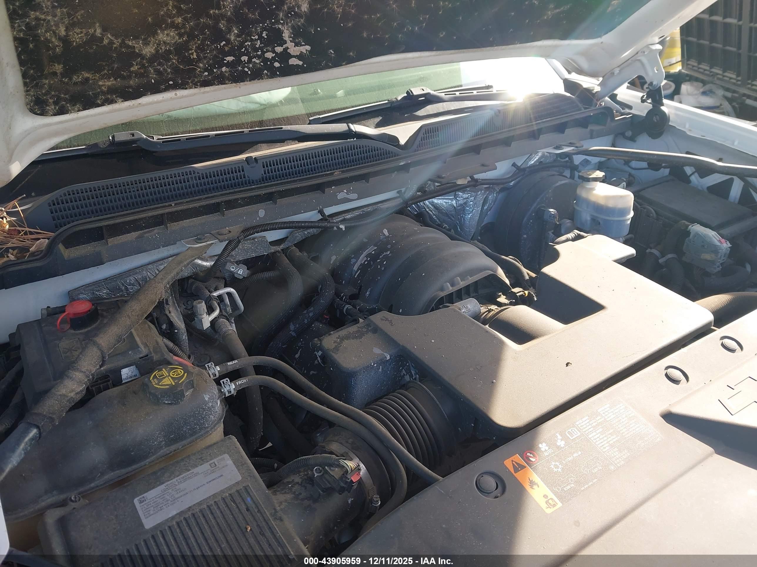 CHEVROLET SILVERADO image 10