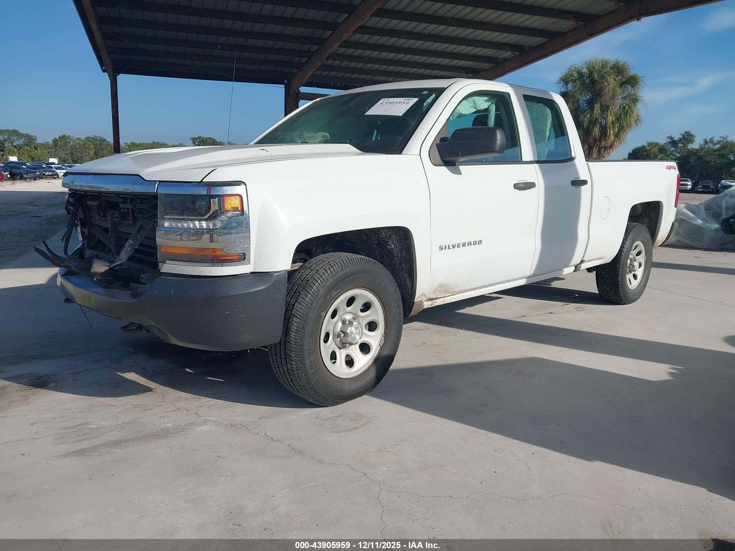 CHEVROLET SILVERADO image 2