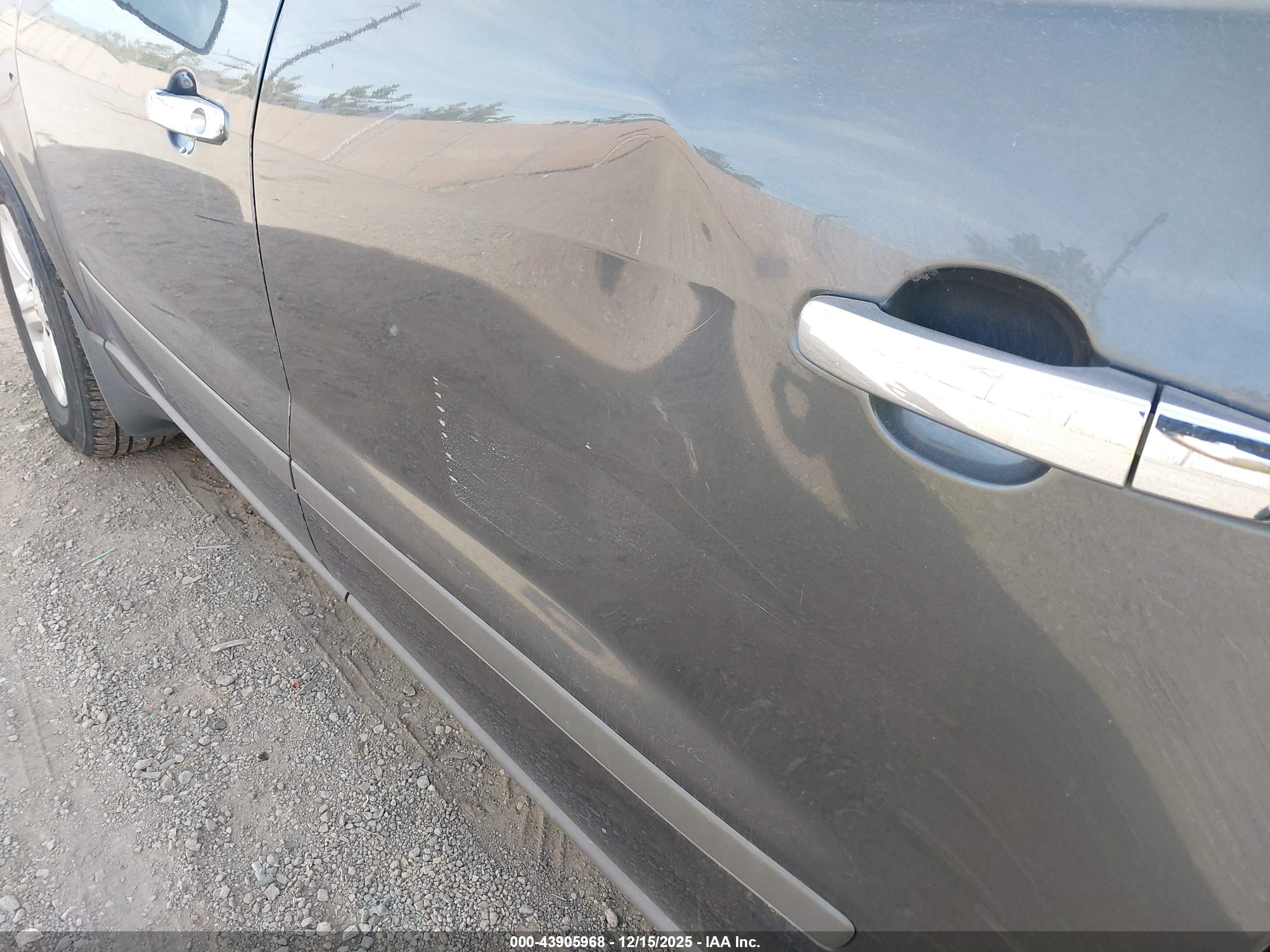 CHEVROLET TRAVERSE image 6