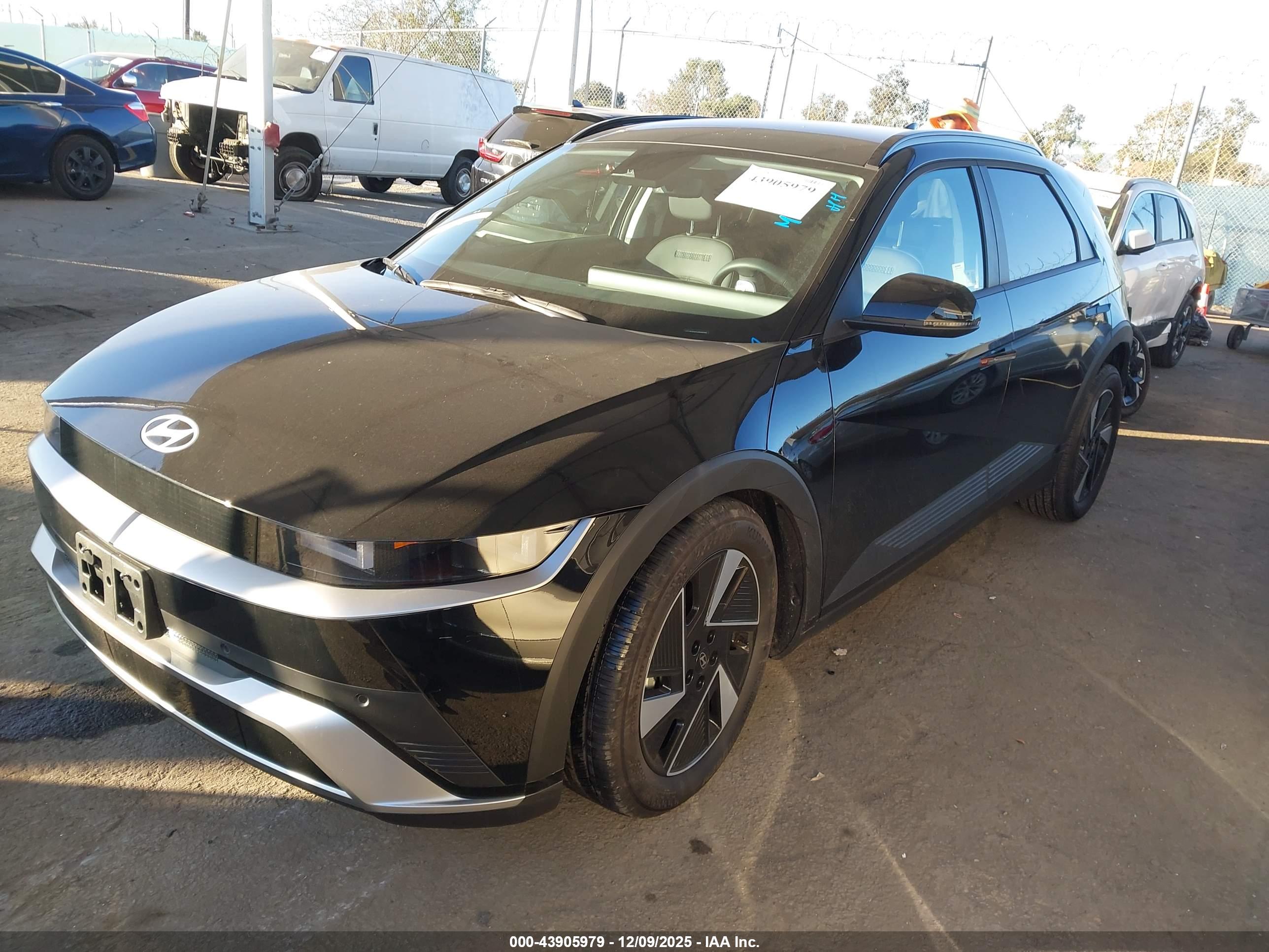 HYUNDAI IONIQ image 2