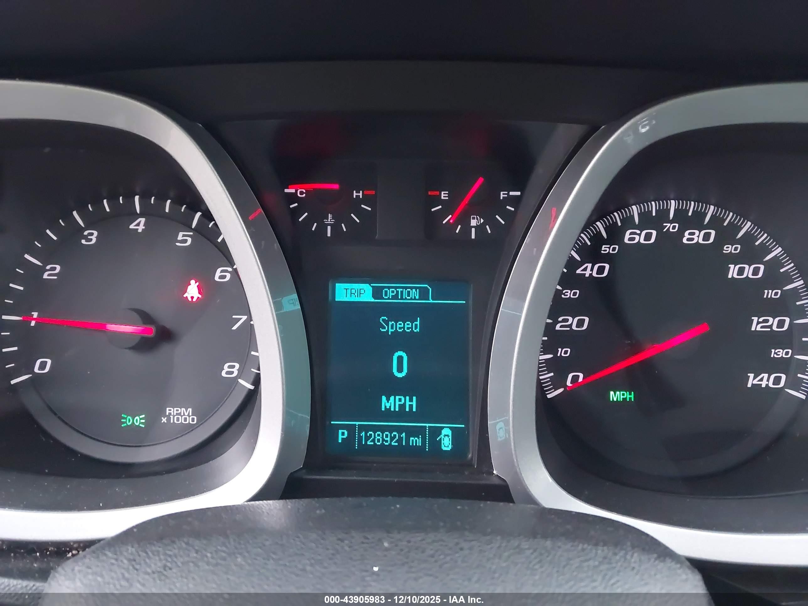 CHEVROLET EQUINOX image 7