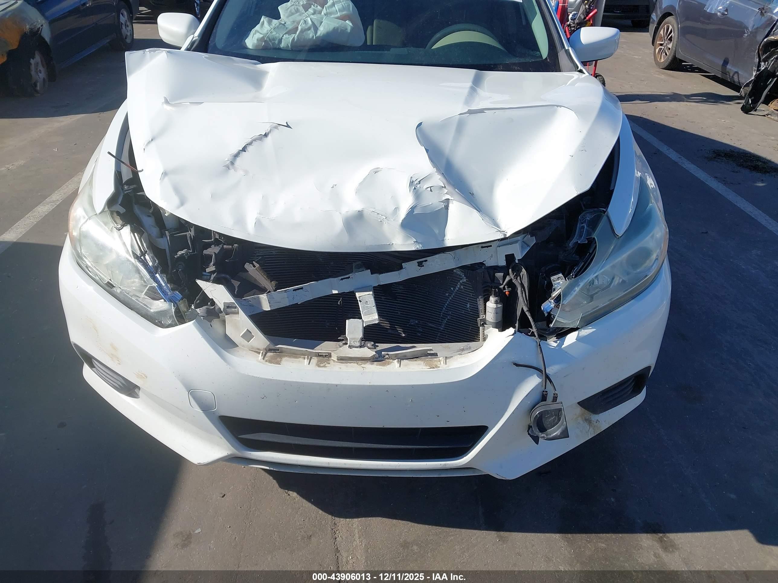 NISSAN ALTIMA image 6