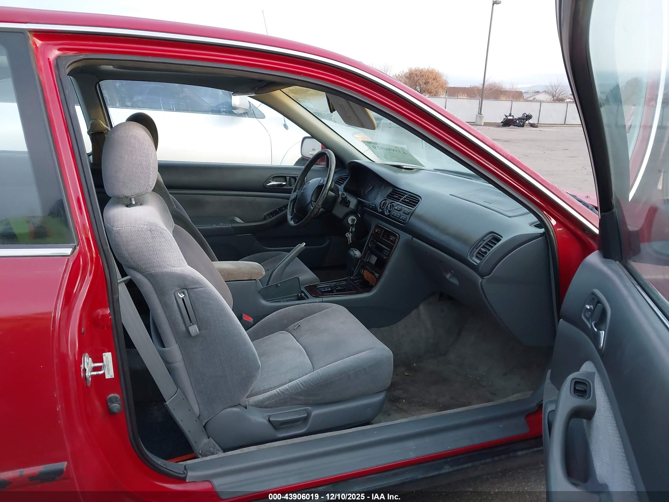 HONDA ACCORD image 5