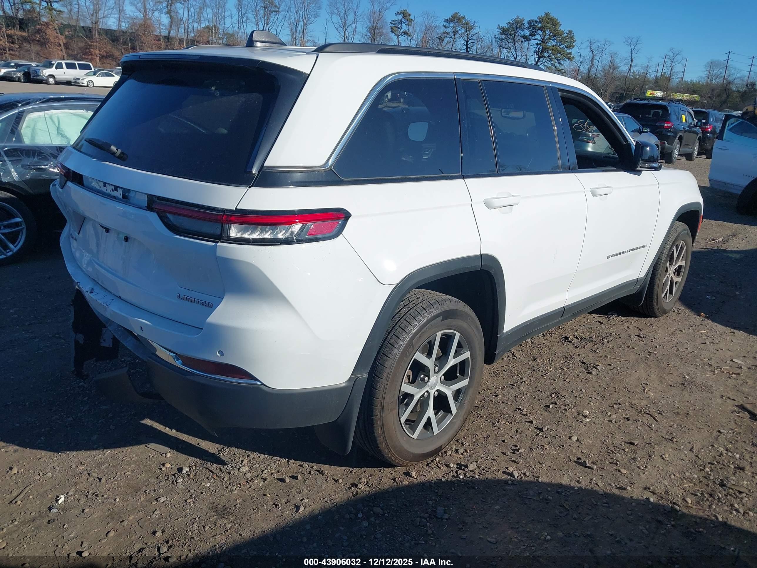 JEEP GRAND image 4
