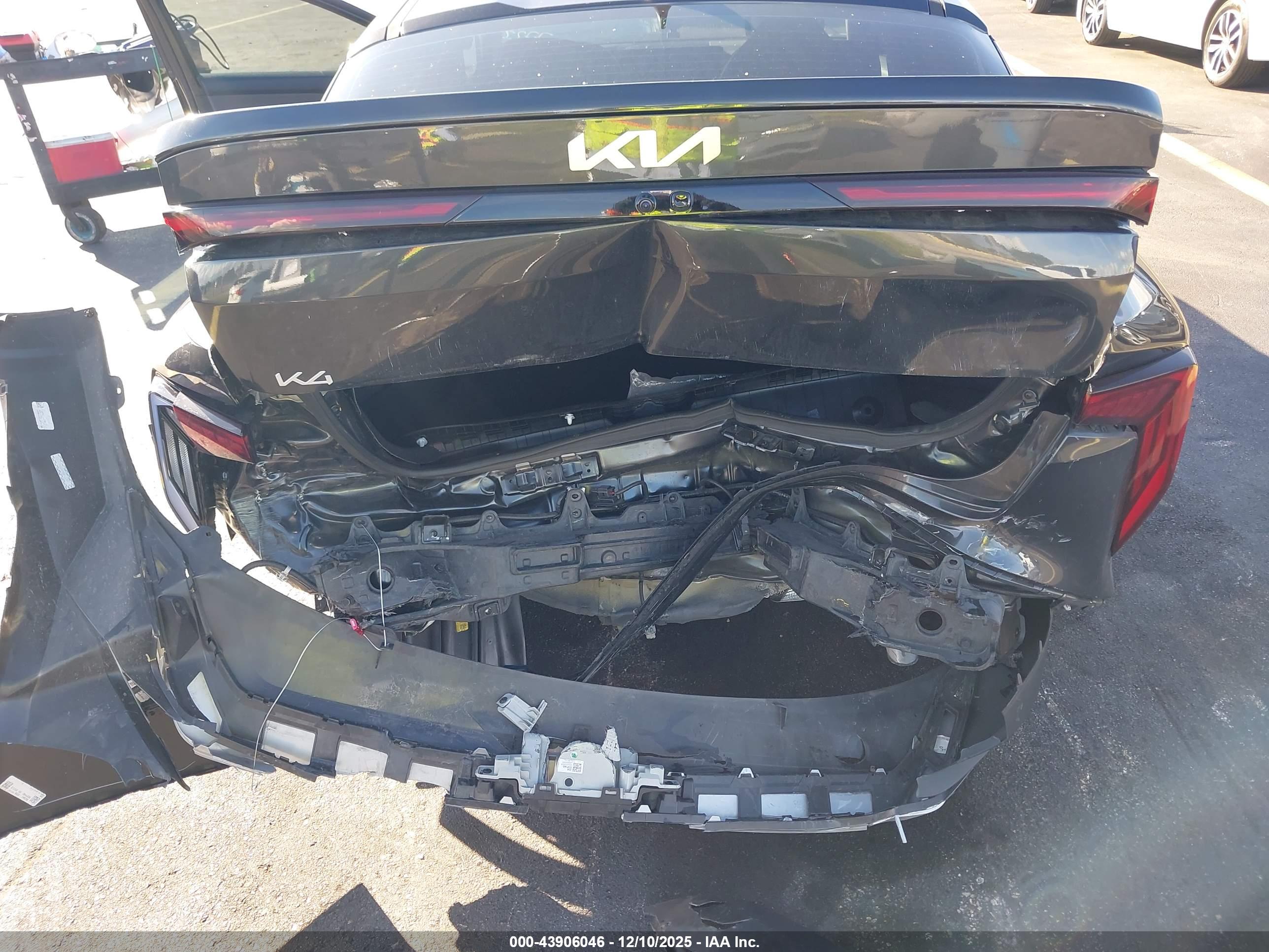 KIA K4 image 6