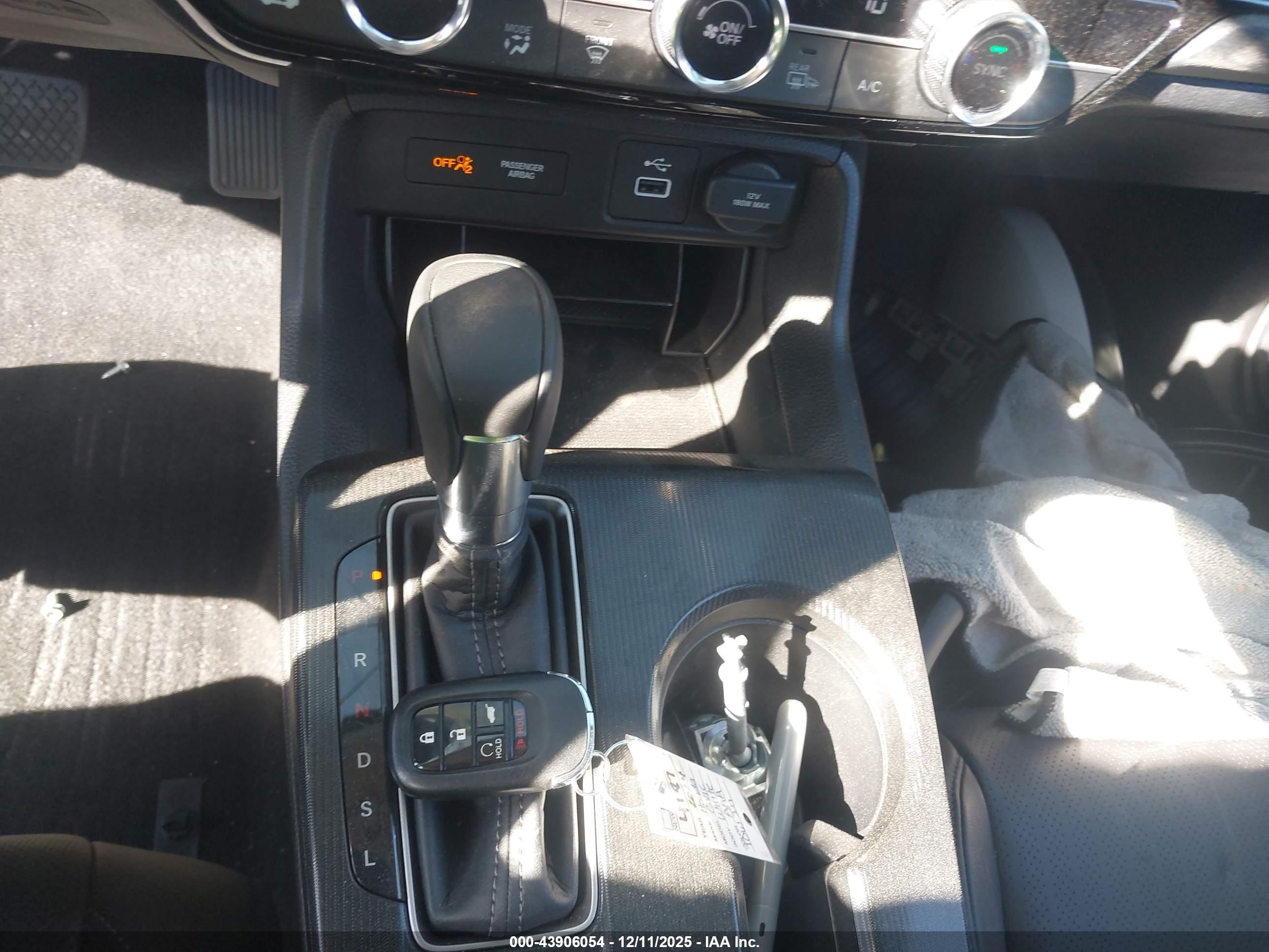 HONDA CIVIC image 11