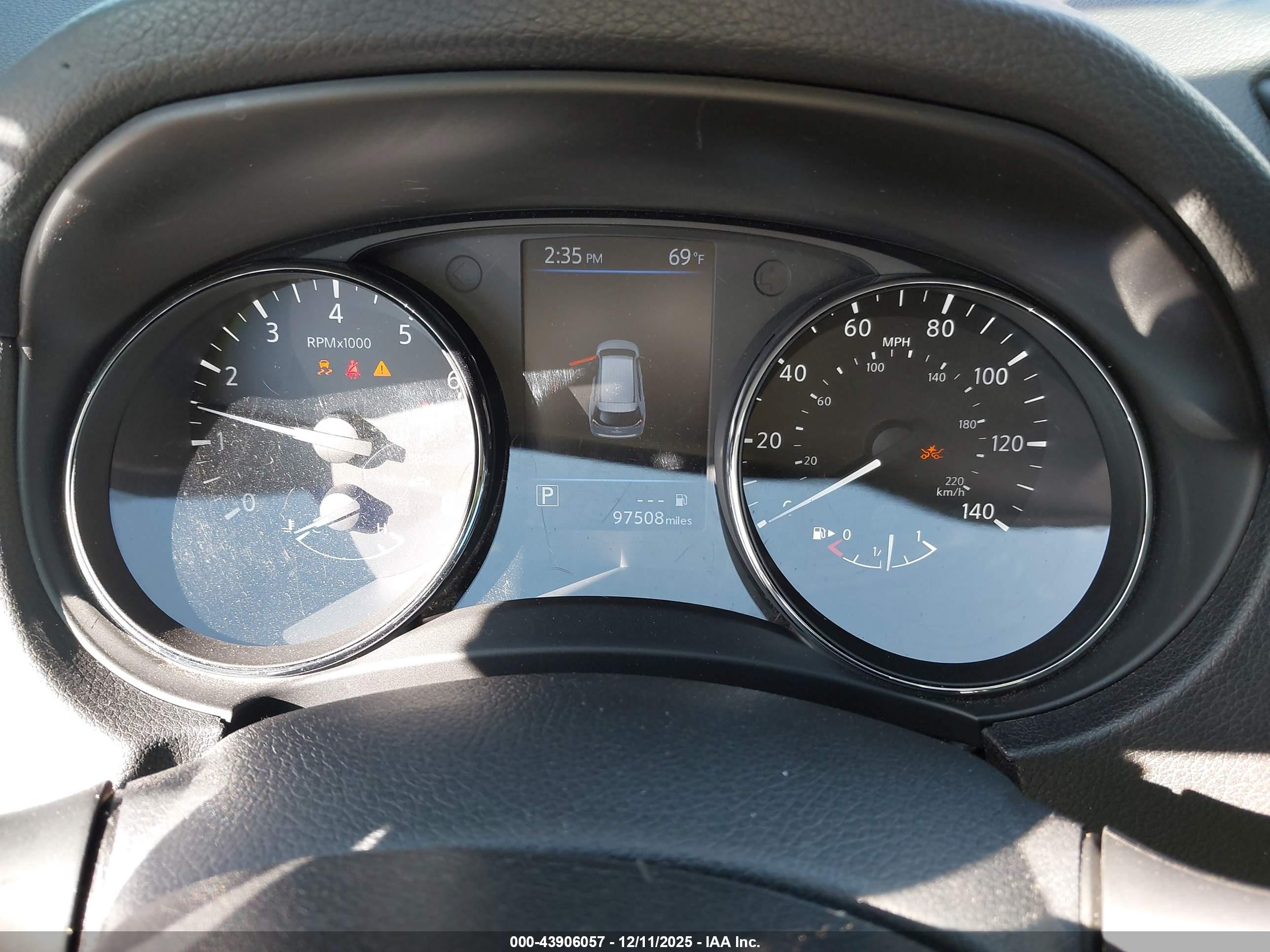 NISSAN ROGUE image 7