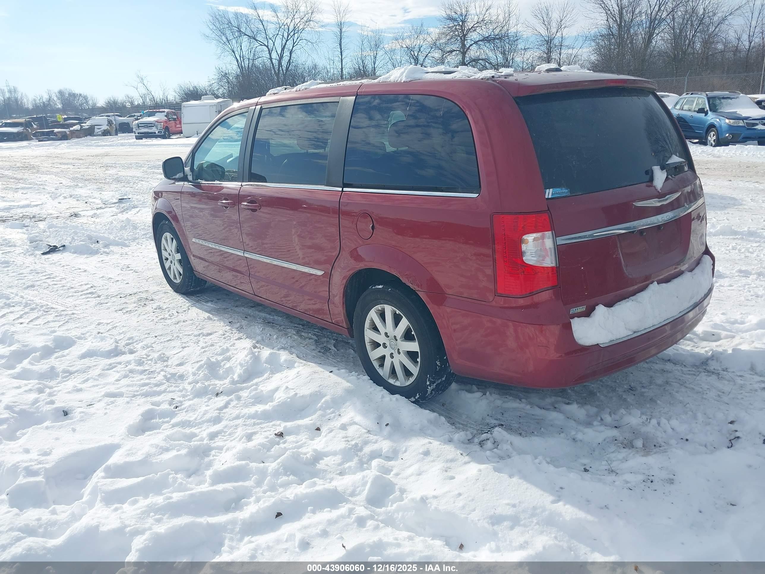 CHRYSLER TOWN image 3