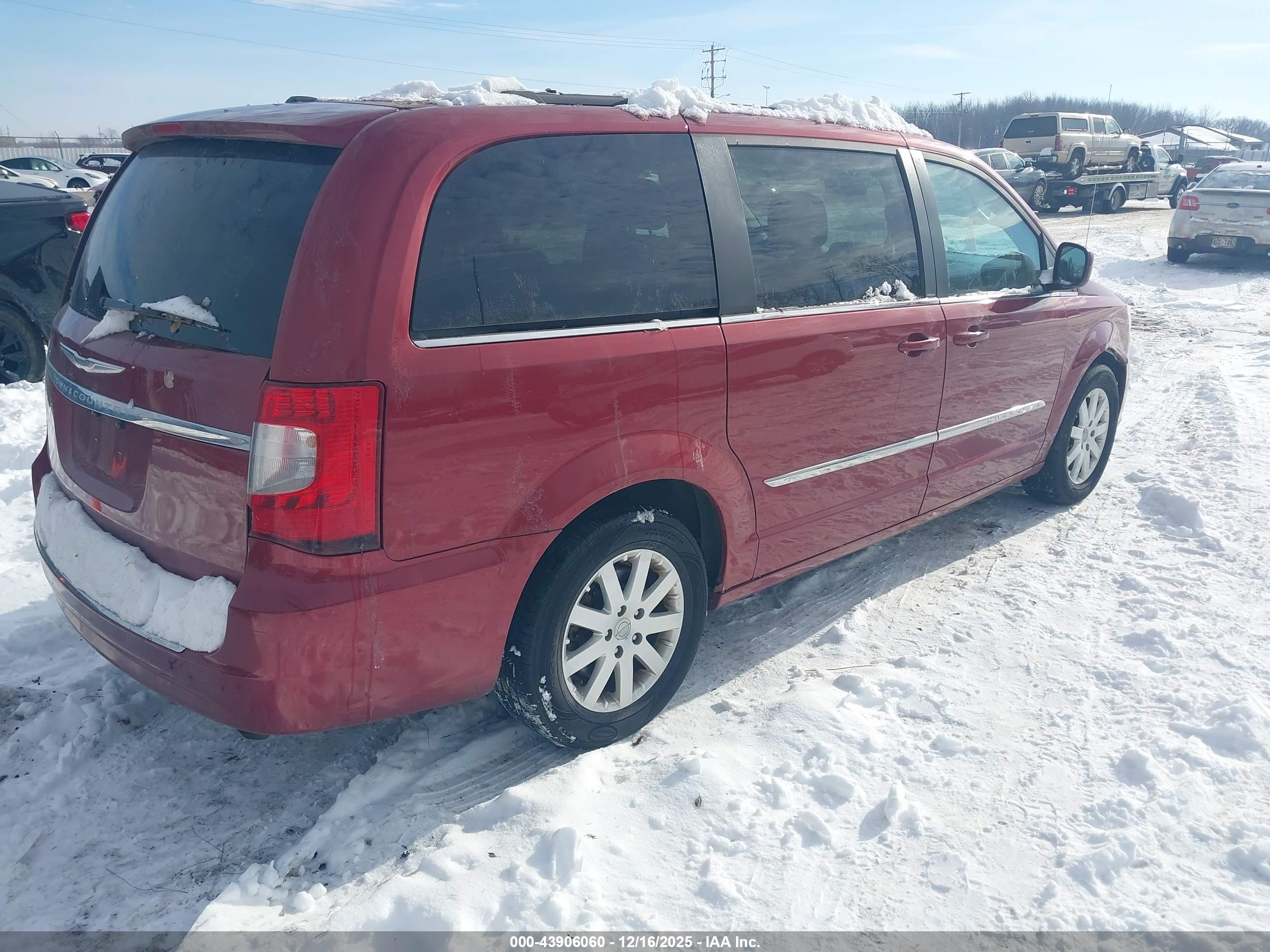 CHRYSLER TOWN image 4