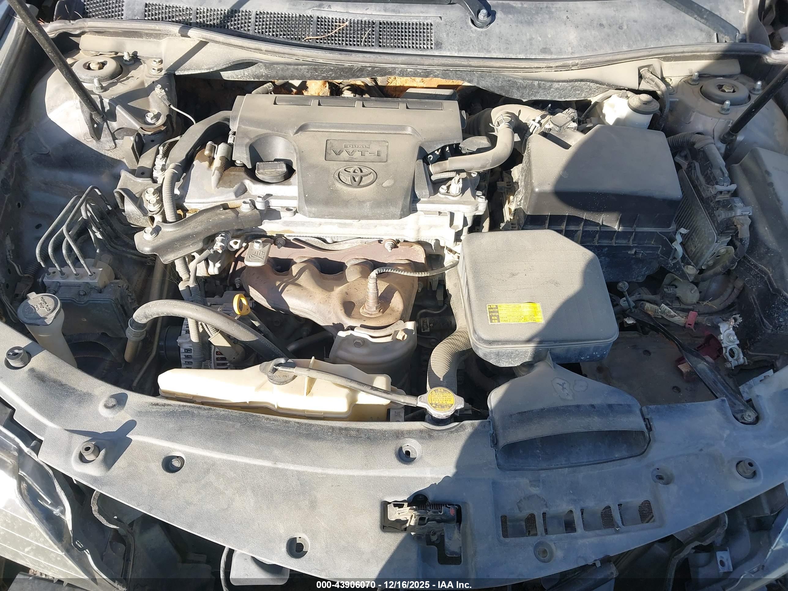 TOYOTA CAMRY image 10