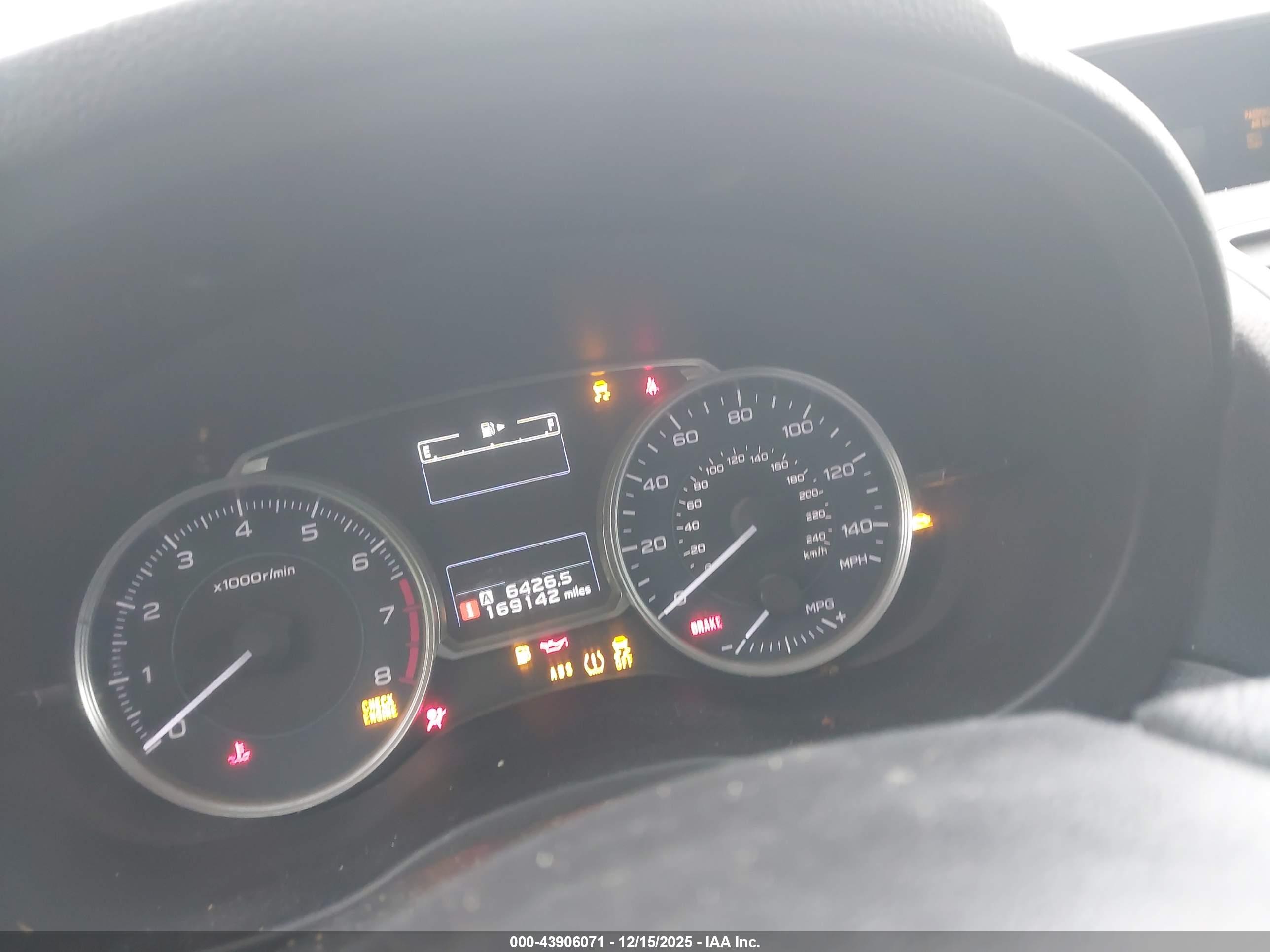 SUBARU CROSSTREK image 7