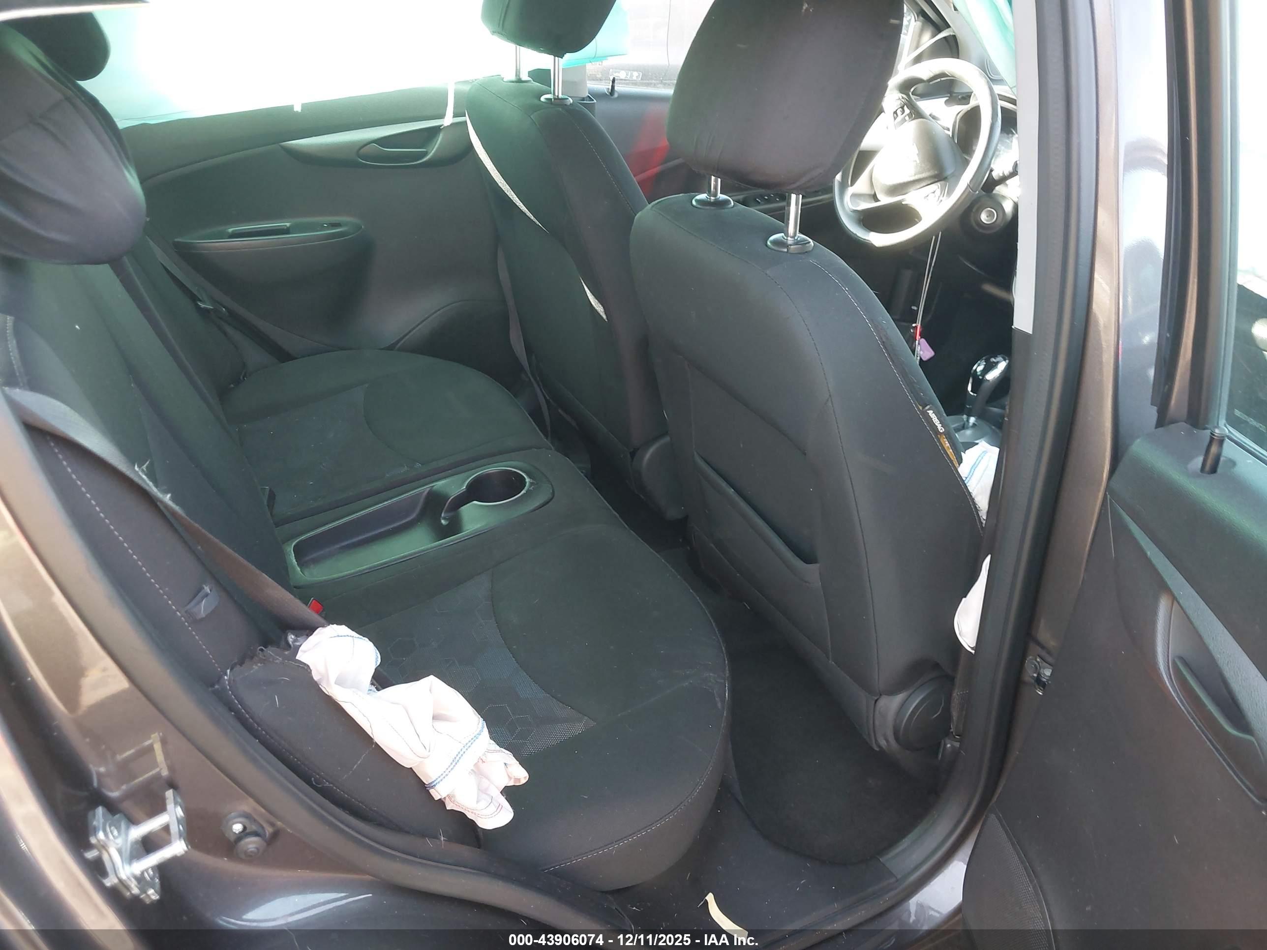 CHEVROLET SPARK image 8