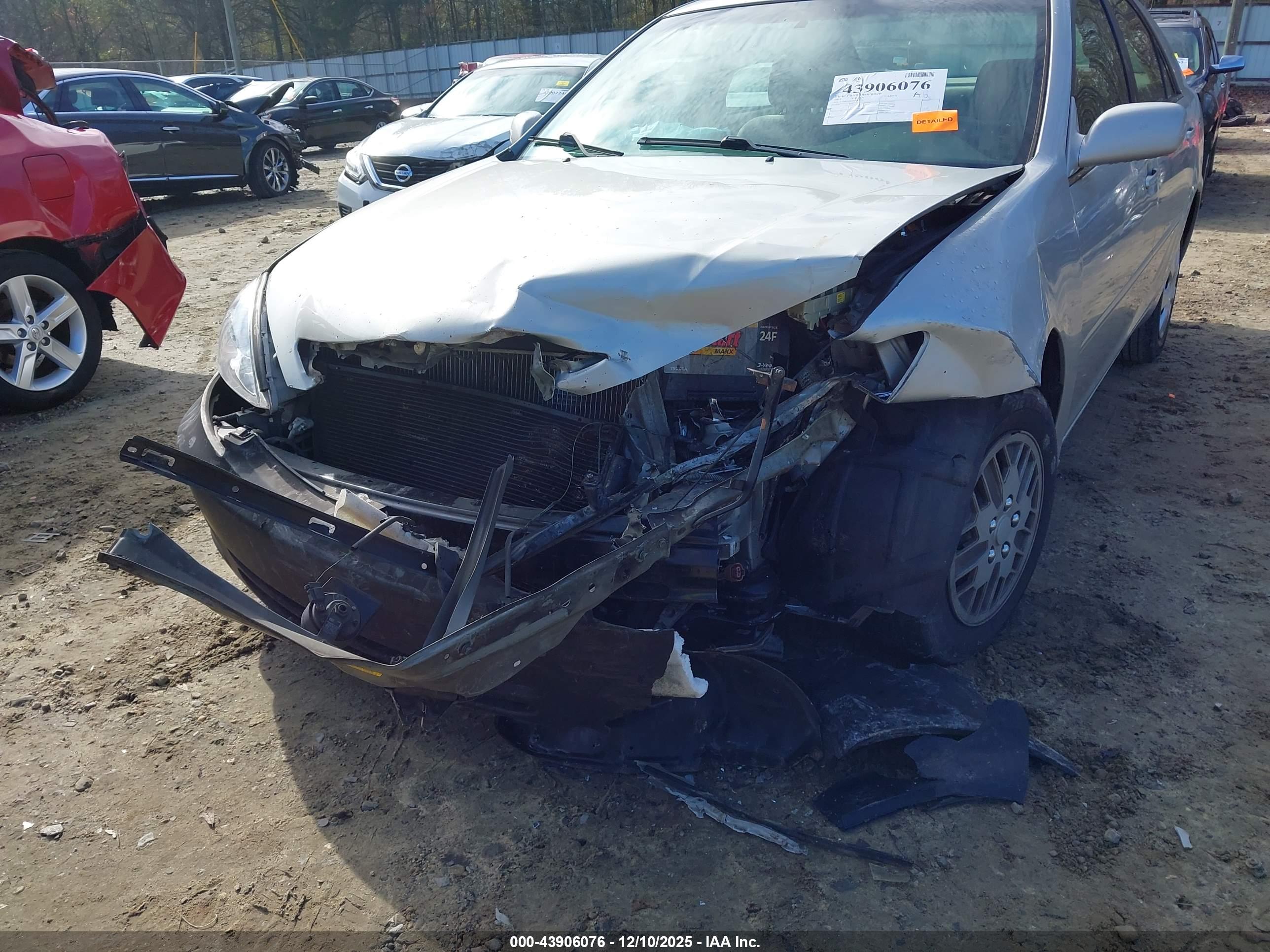 TOYOTA CAMRY image 6