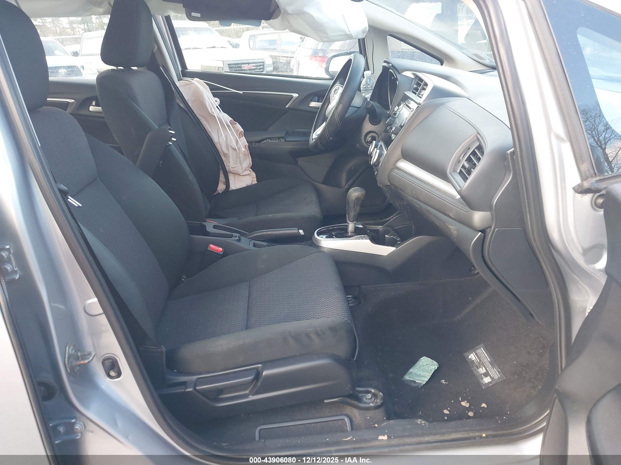 HONDA FIT image 5