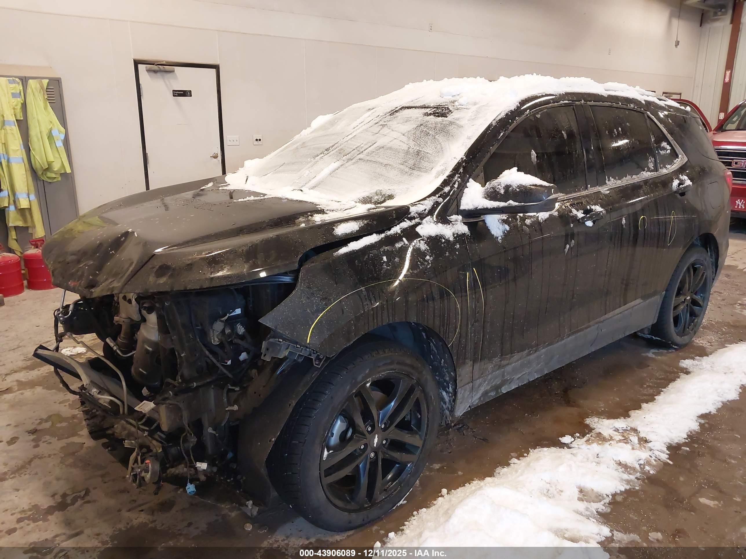 CHEVROLET EQUINOX image 2