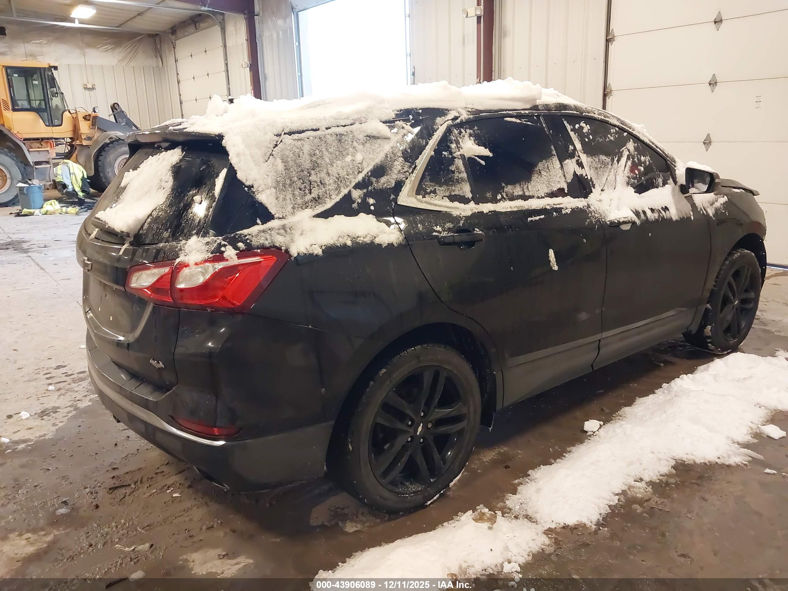 CHEVROLET EQUINOX image 4