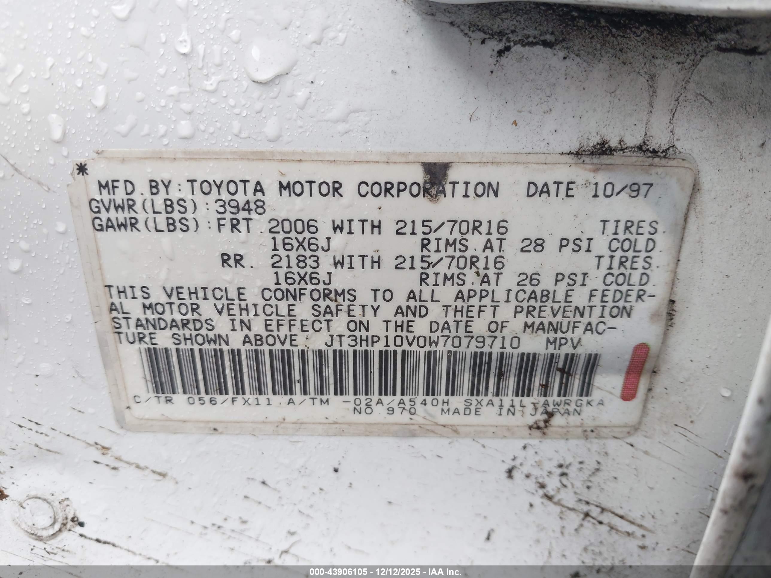 TOYOTA RAV4 image 9