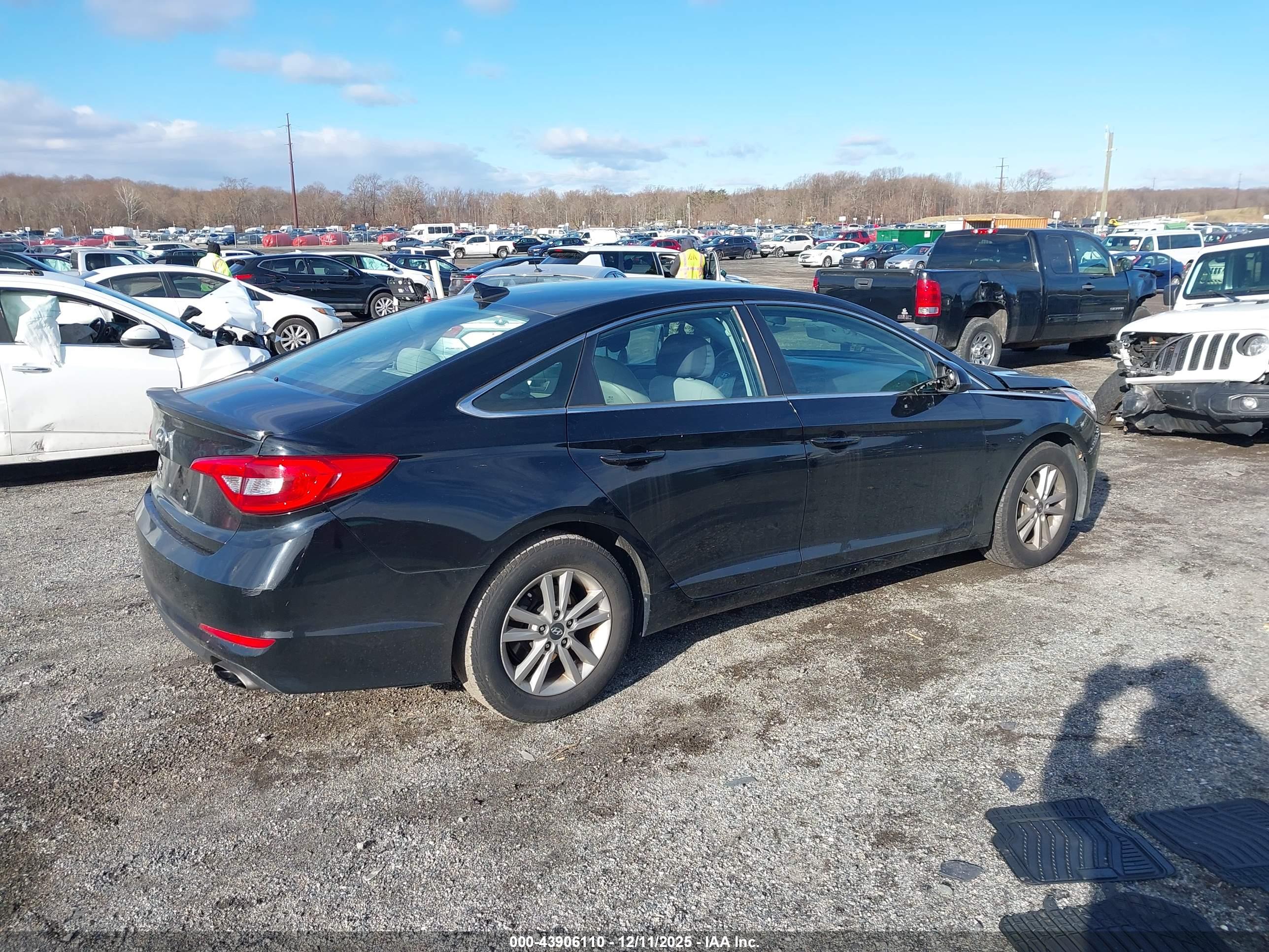 HYUNDAI SONATA image 4