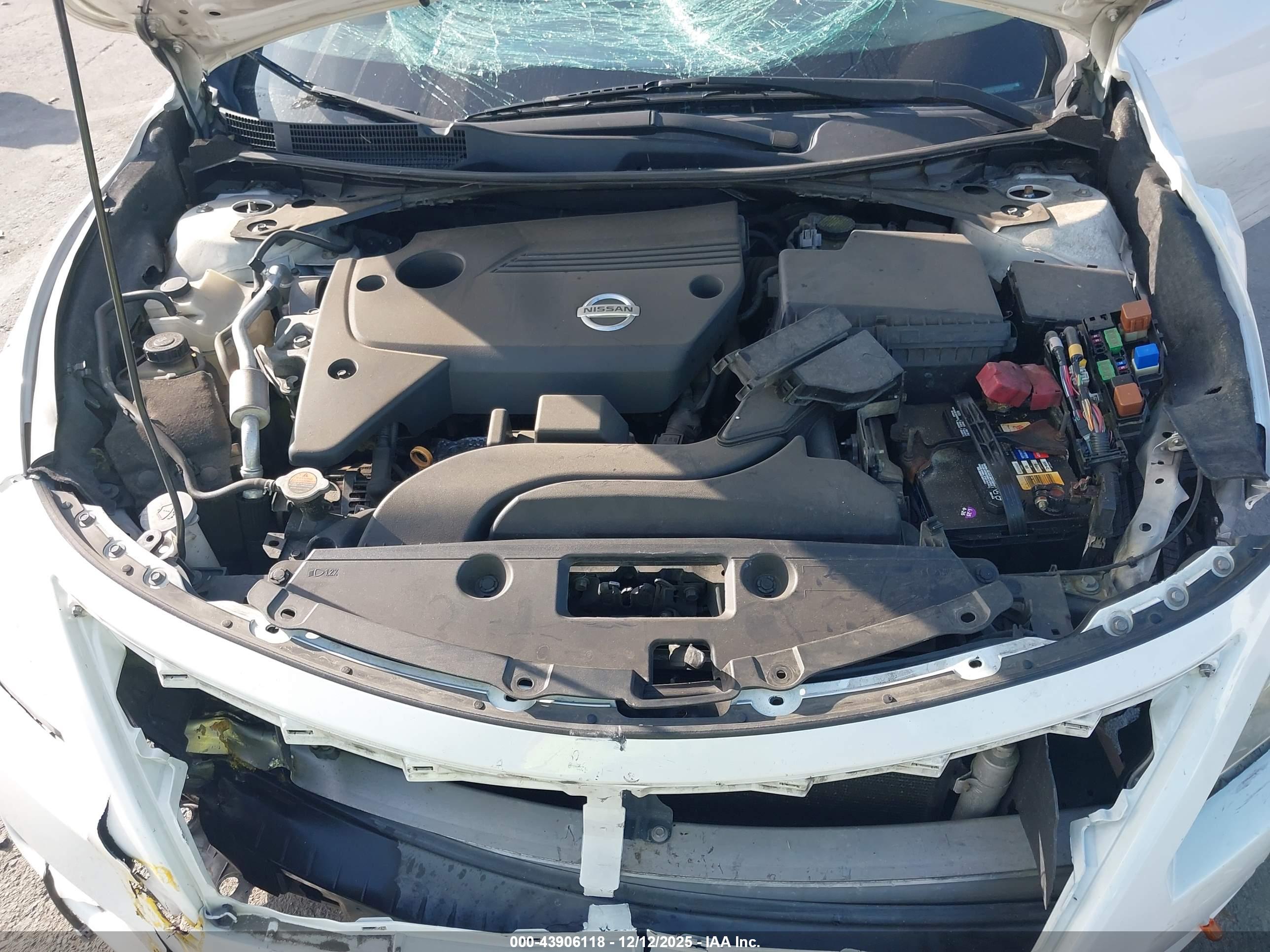 NISSAN ALTIMA image 10