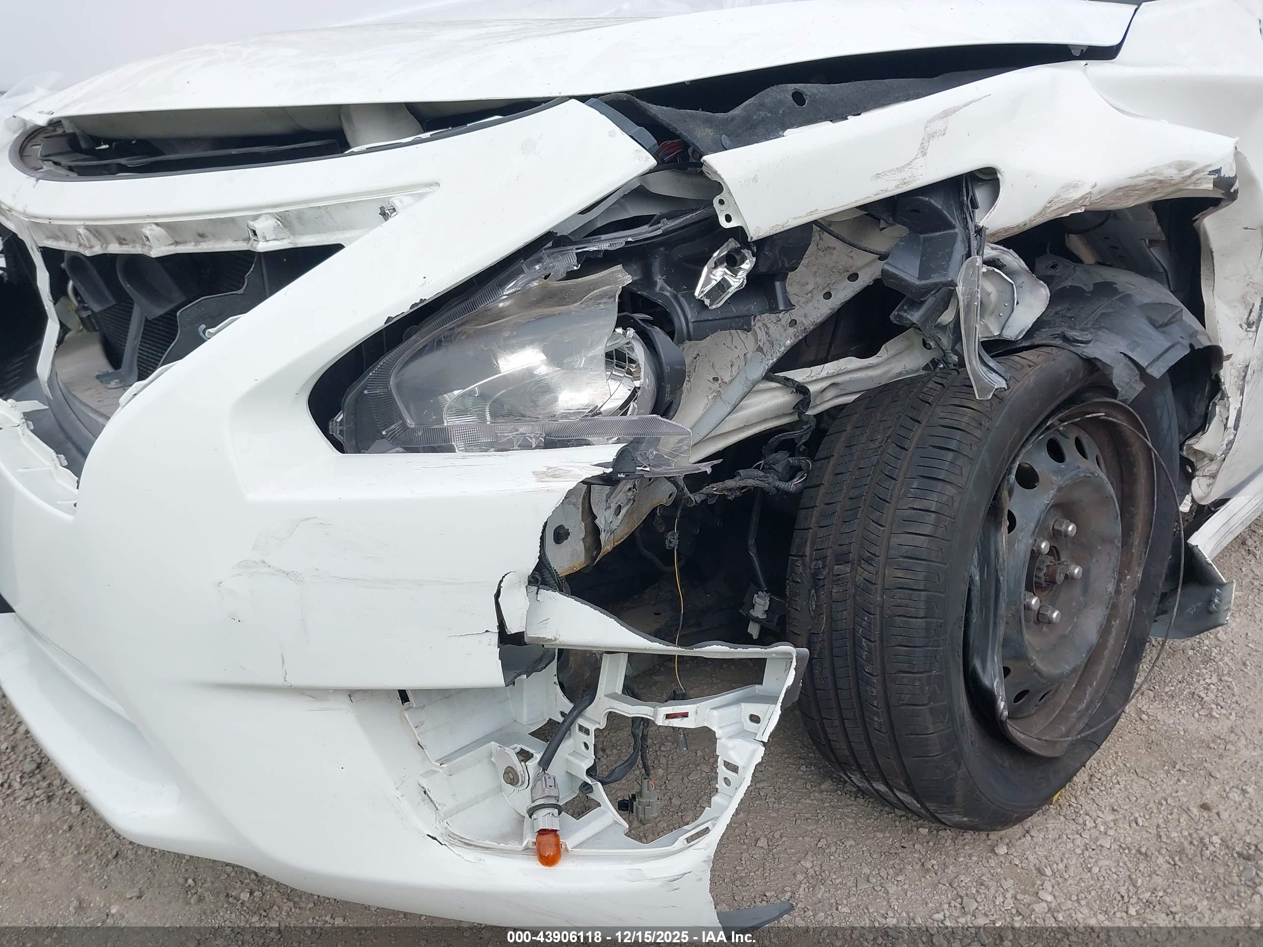 NISSAN ALTIMA image 6