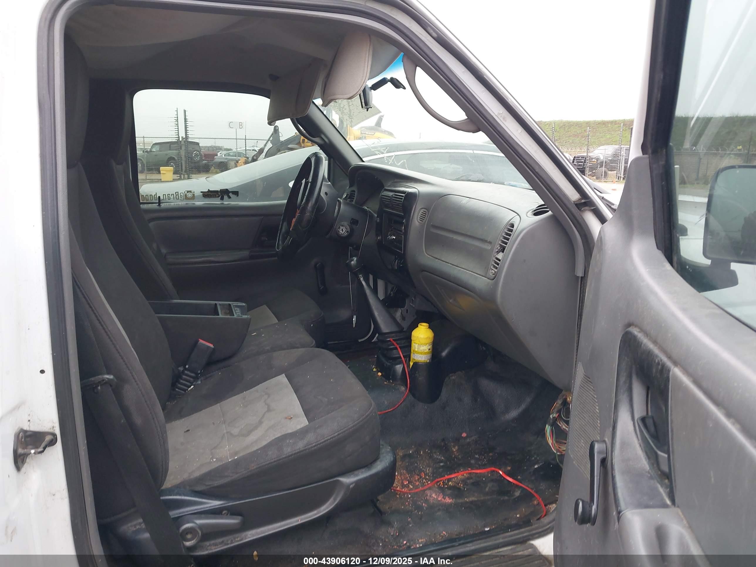 FORD RANGER image 5