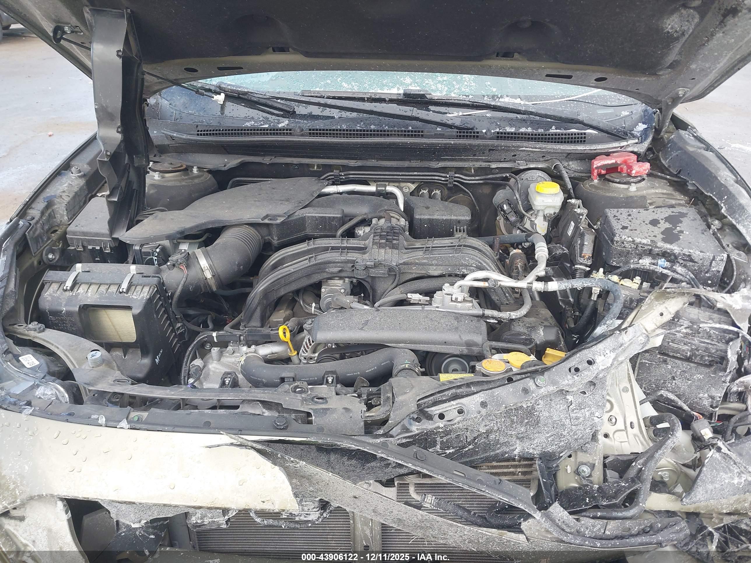 SUBARU OUTBACK image 10