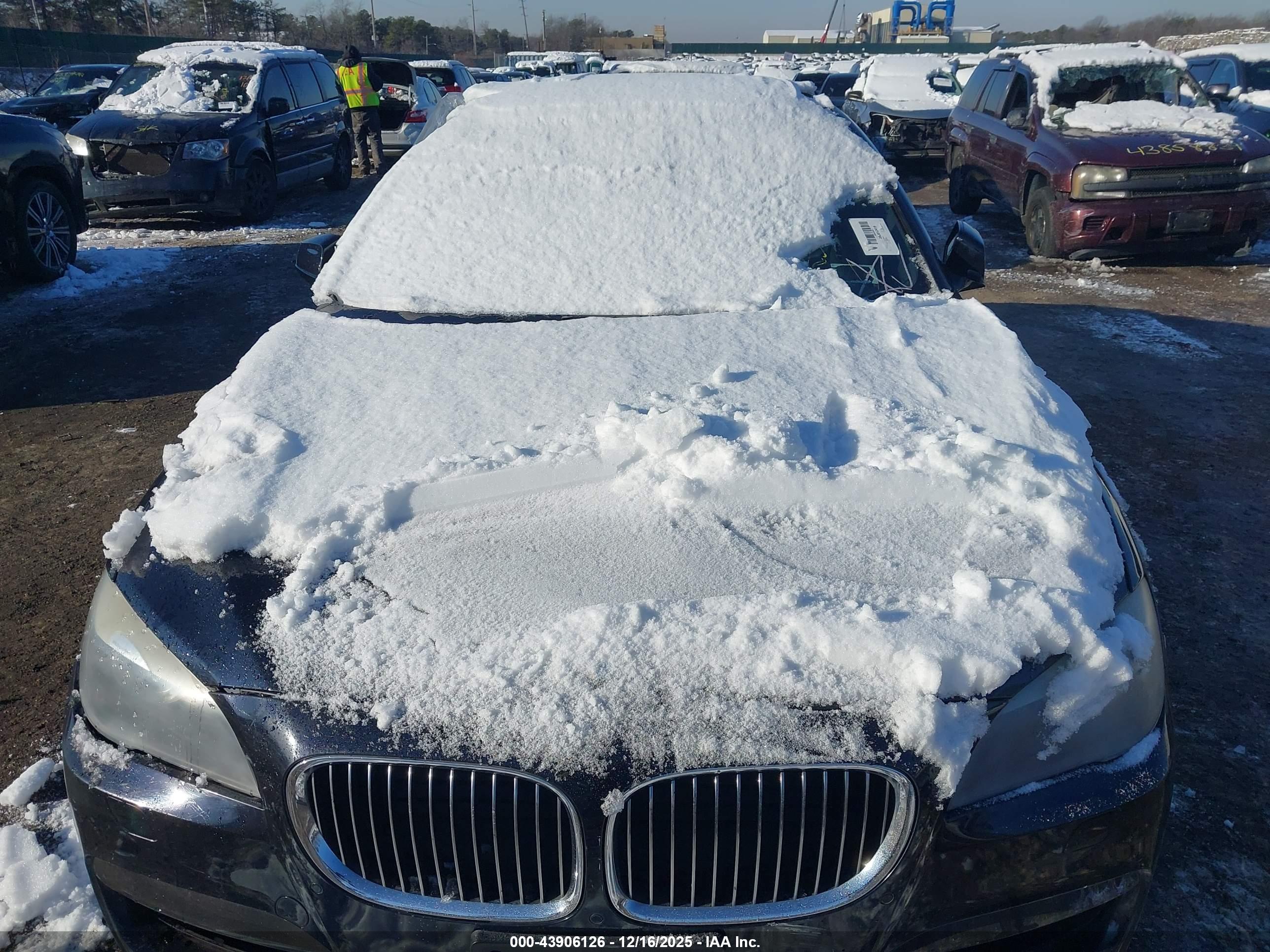 BMW 750LI image 10