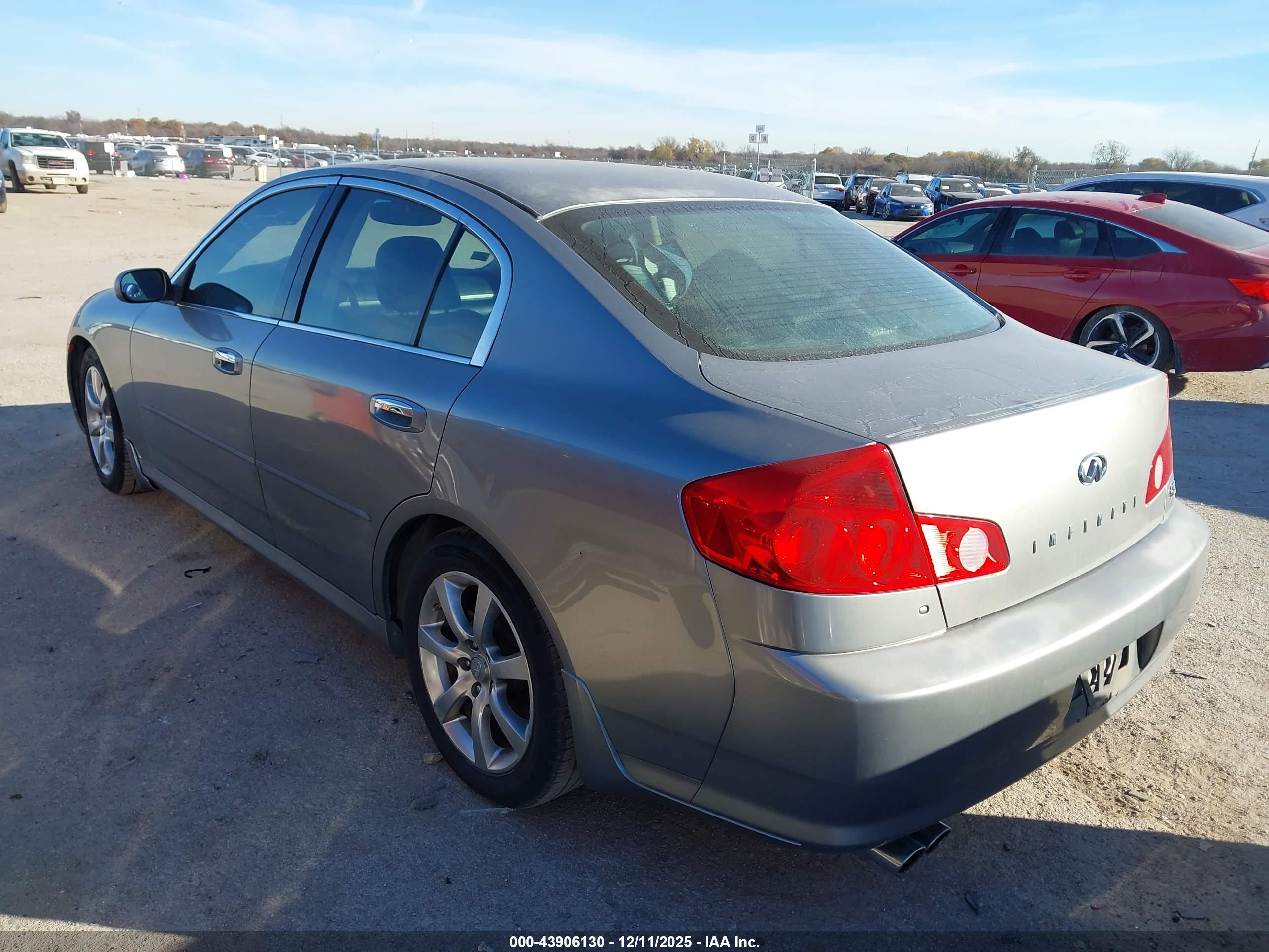 INFINITI G35 image 3