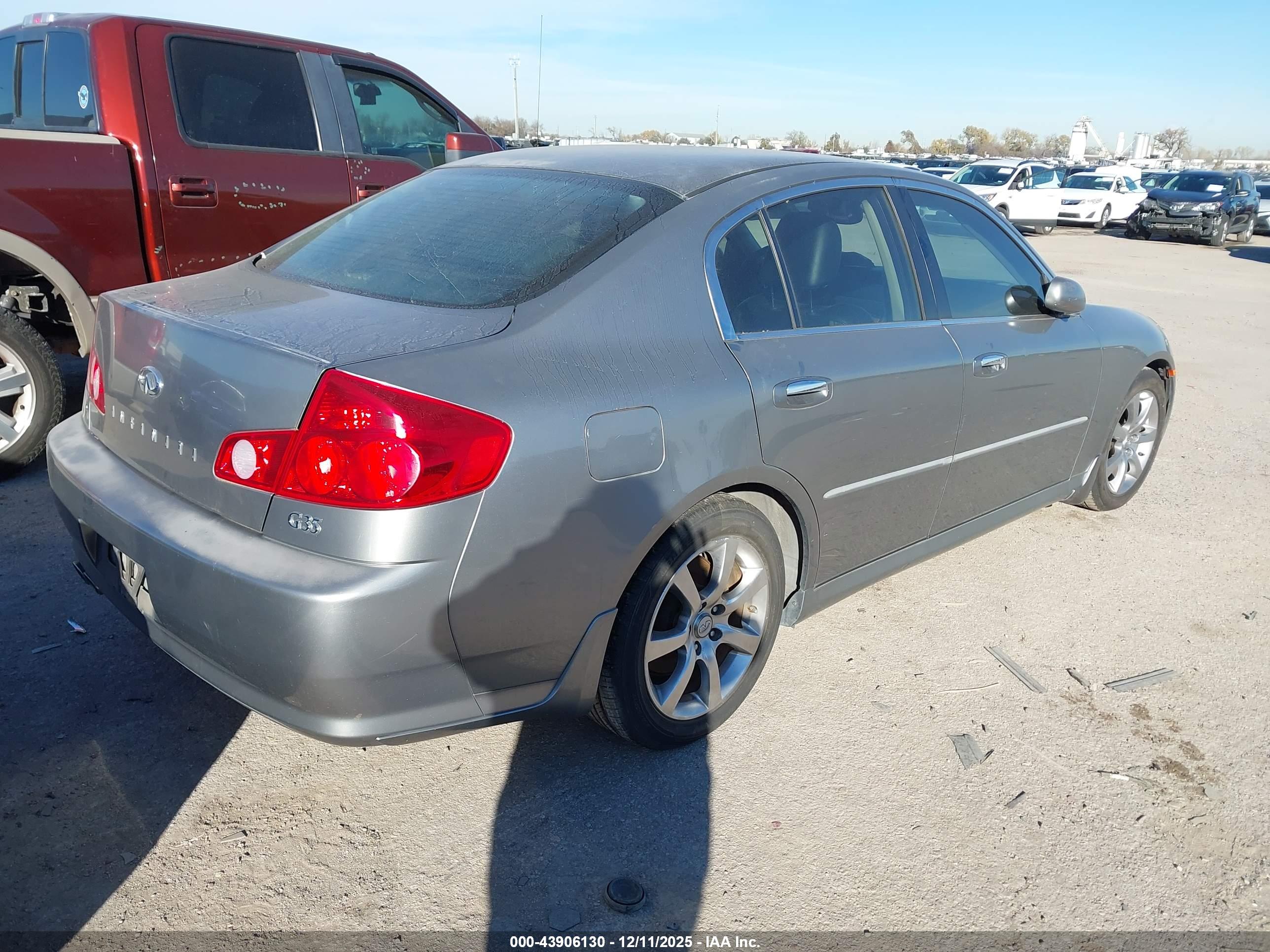 INFINITI G35 image 4