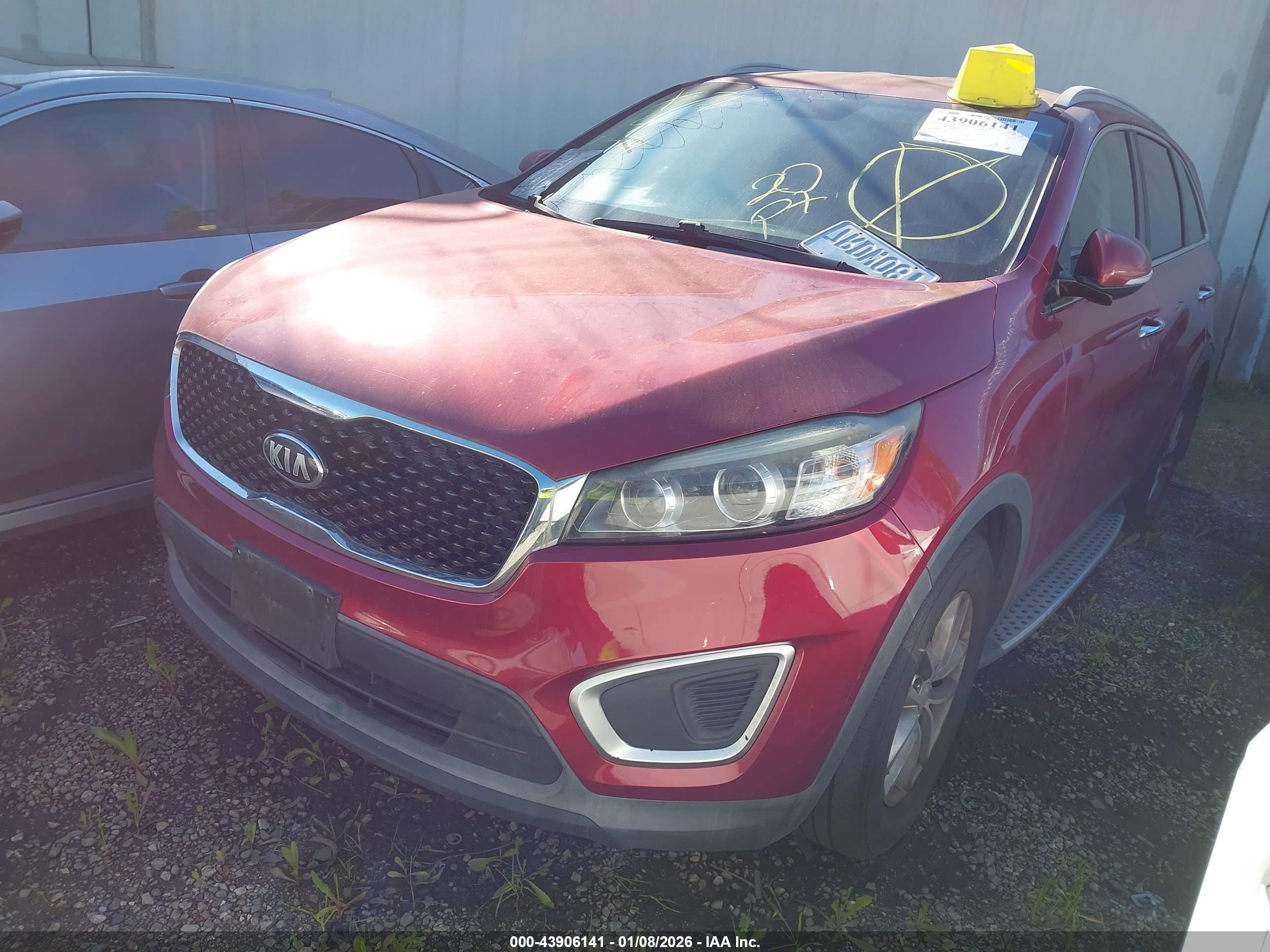 KIA SORENTO image 2